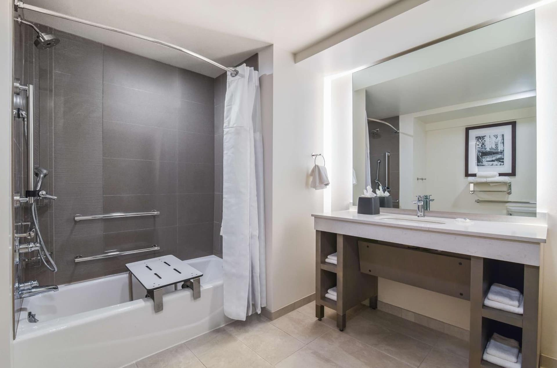 Hyatt House Sacramento-Midtown gallery photo in Sacramento, CA — image 32