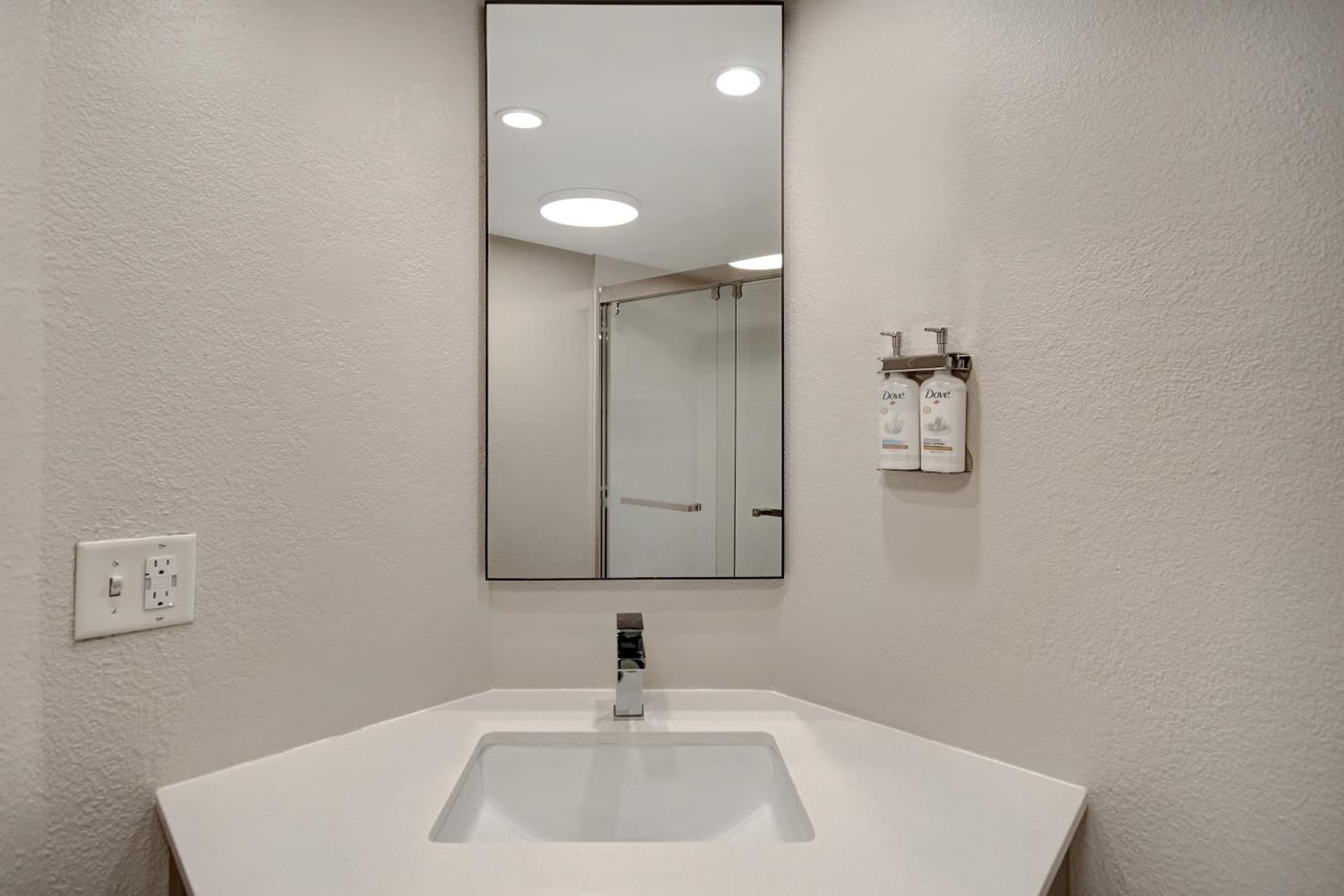 Holiday Inn Express Rochester - University Area by IHG gallery photo in Rochester, NY — image 47