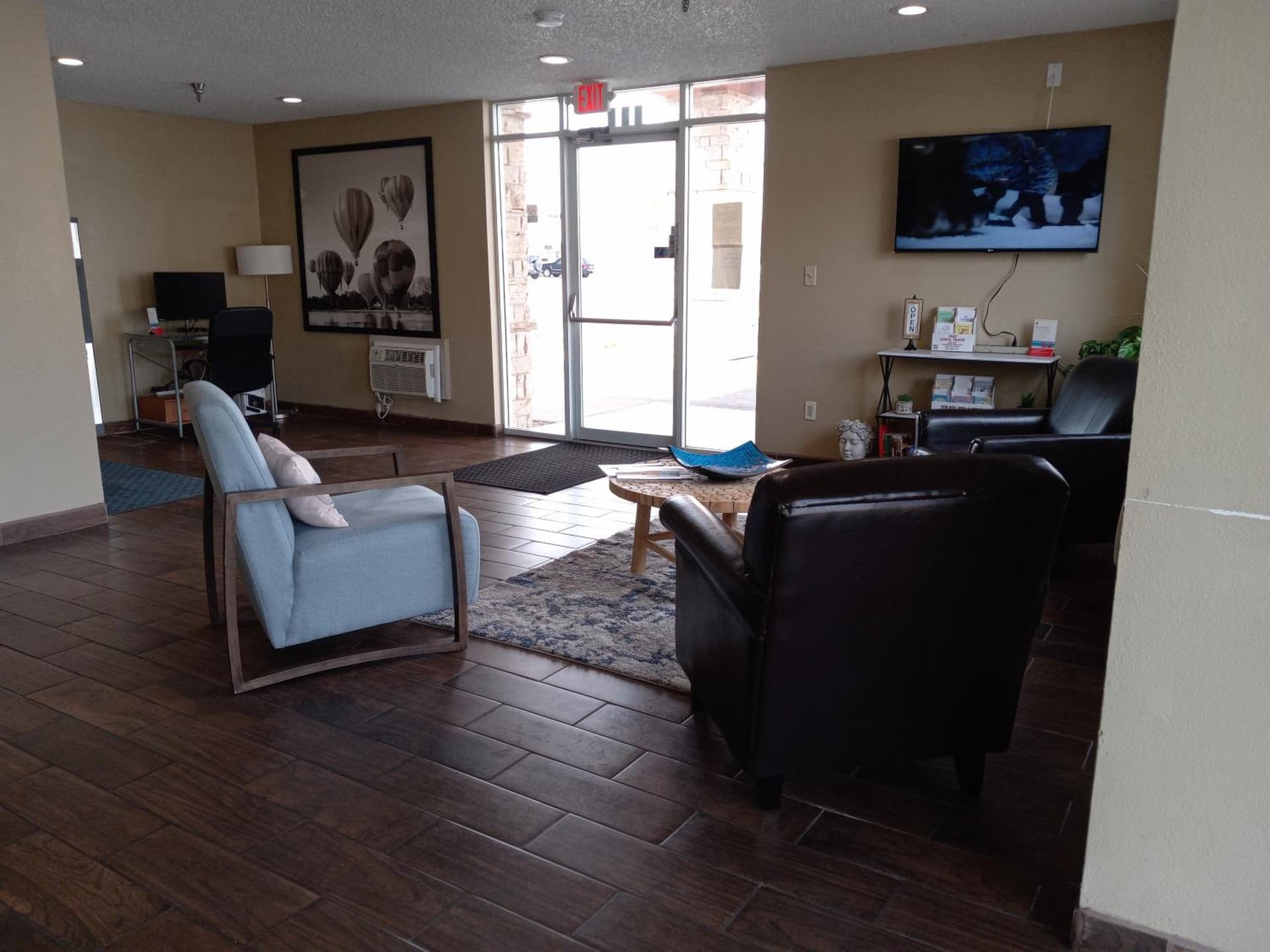 Super 8 Belen property views in Belen, NM — gallery photo 3