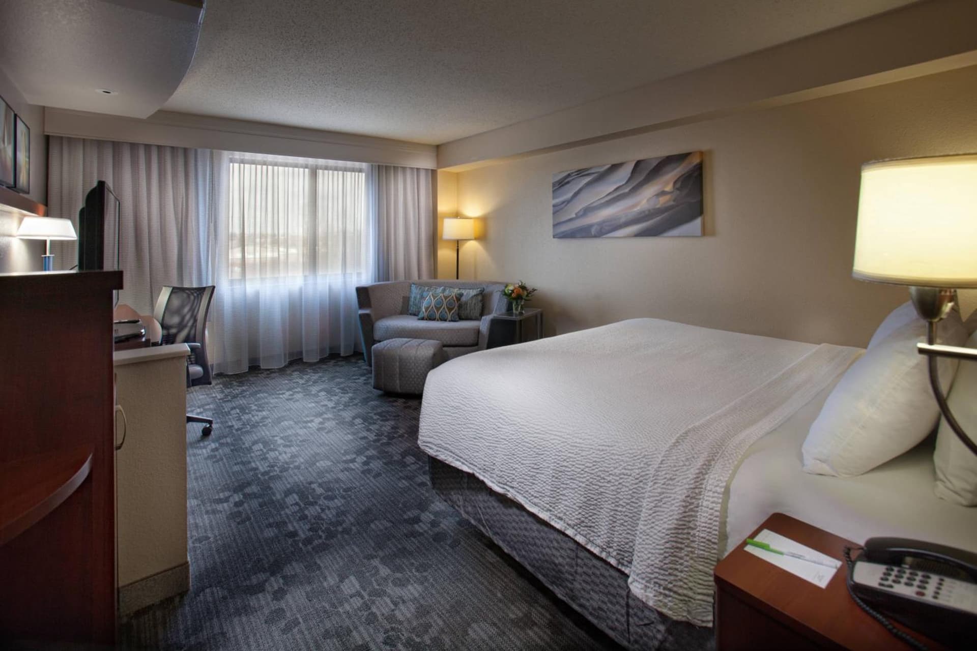 Courtyard by Marriott Fayetteville gallery photo in Fayetteville, AR — image 15