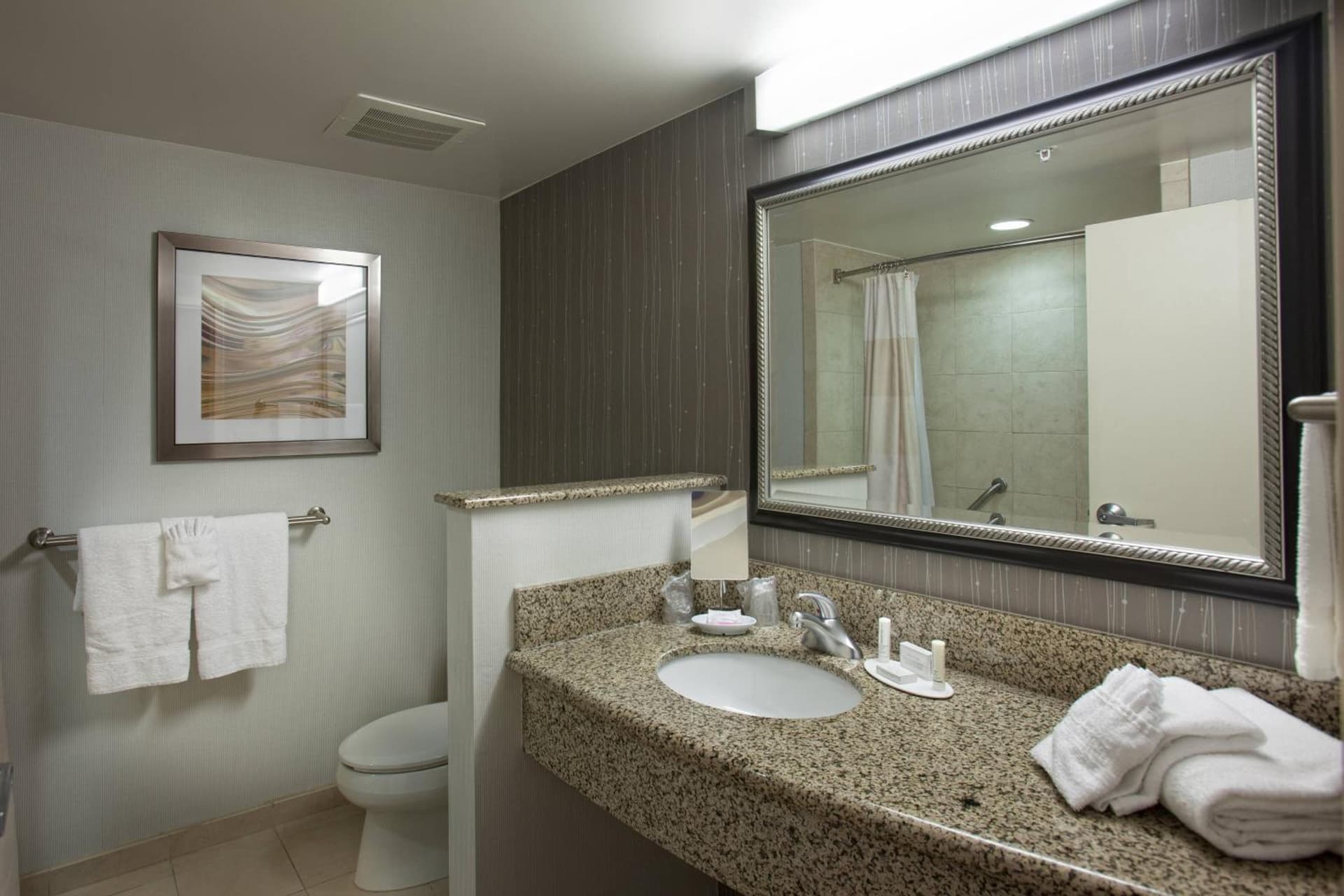 Courtyard by Marriott Fayetteville gallery photo in Fayetteville, AR — image 11