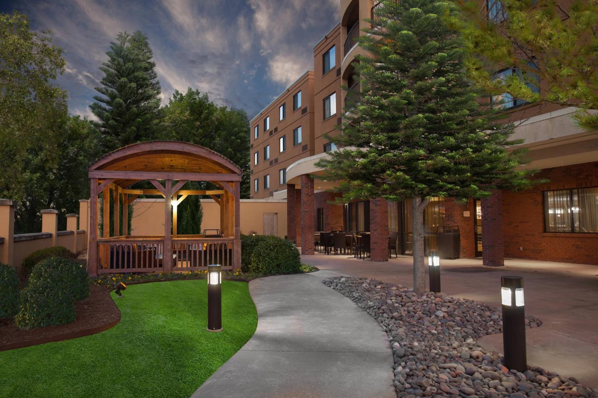Courtyard by Marriott Fayetteville gallery photo in Fayetteville, AR — image 20
