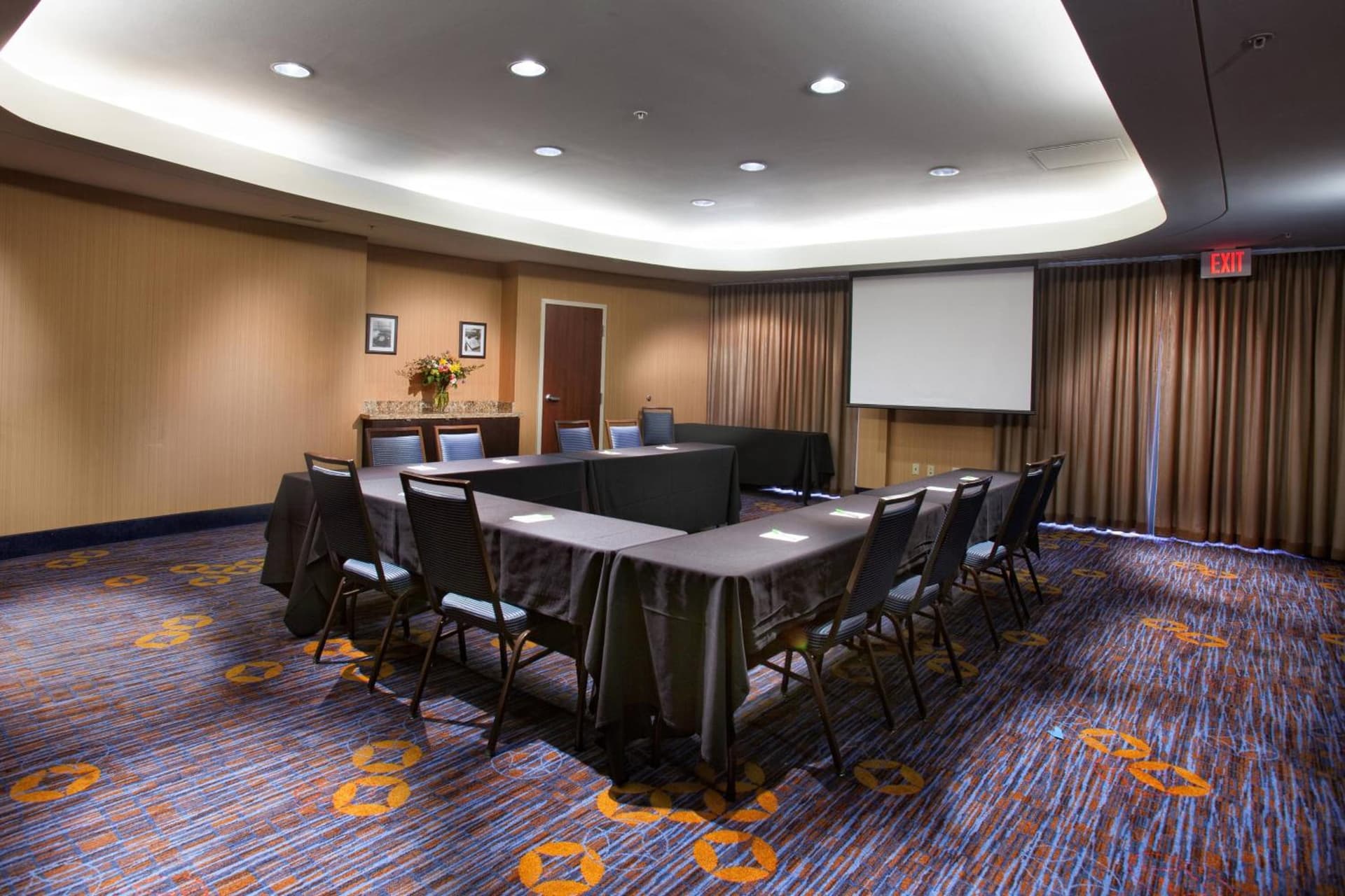 Courtyard by Marriott Fayetteville gallery photo in Fayetteville, AR — image 19