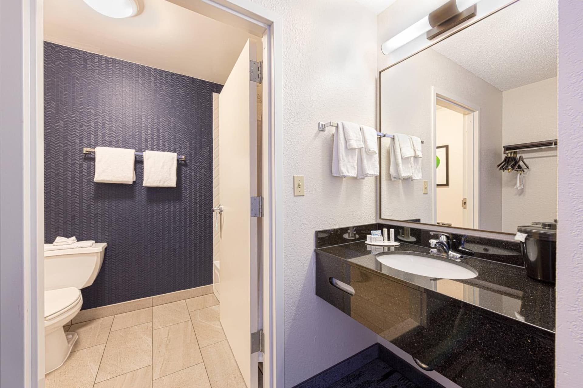 Fairfield Inn & Suites by Marriott Chicago Naperville gallery photo in Naperville, IL — image 21