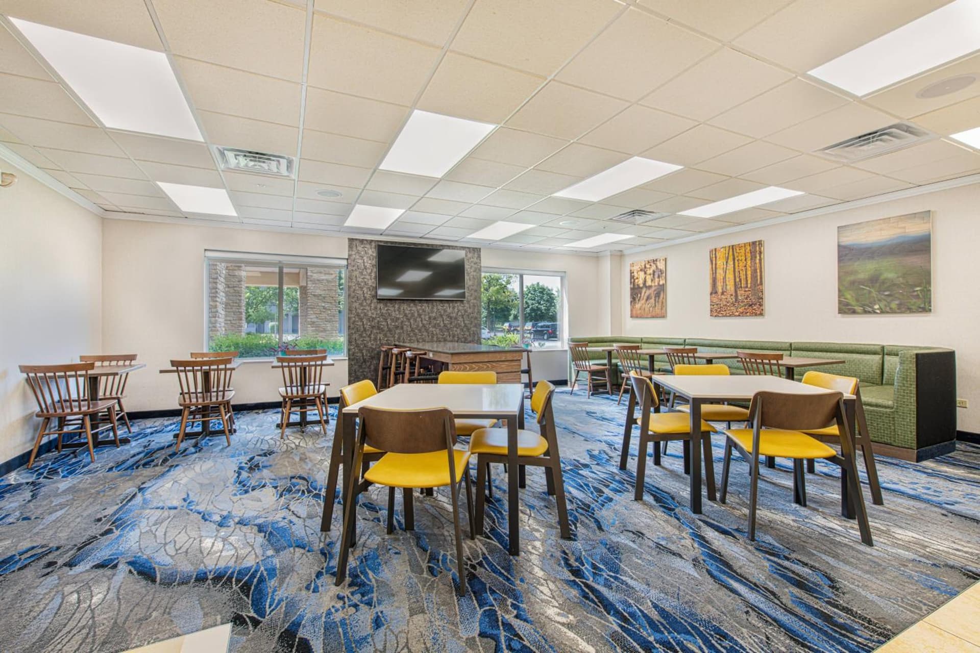 Fairfield Inn & Suites by Marriott Chicago Naperville property views in Naperville, IL — gallery photo 3