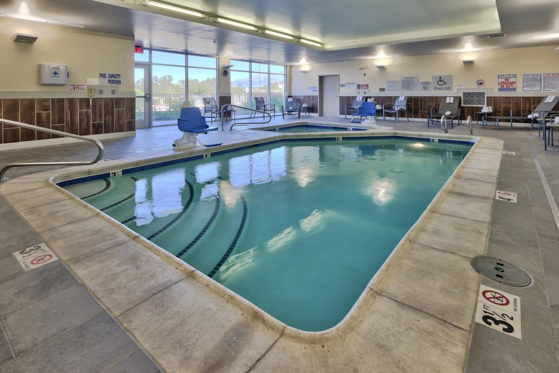 Fairfield Inn & Suites by Marriott Albuquerque North interior in Albuquerque, NM — gallery photo 2
