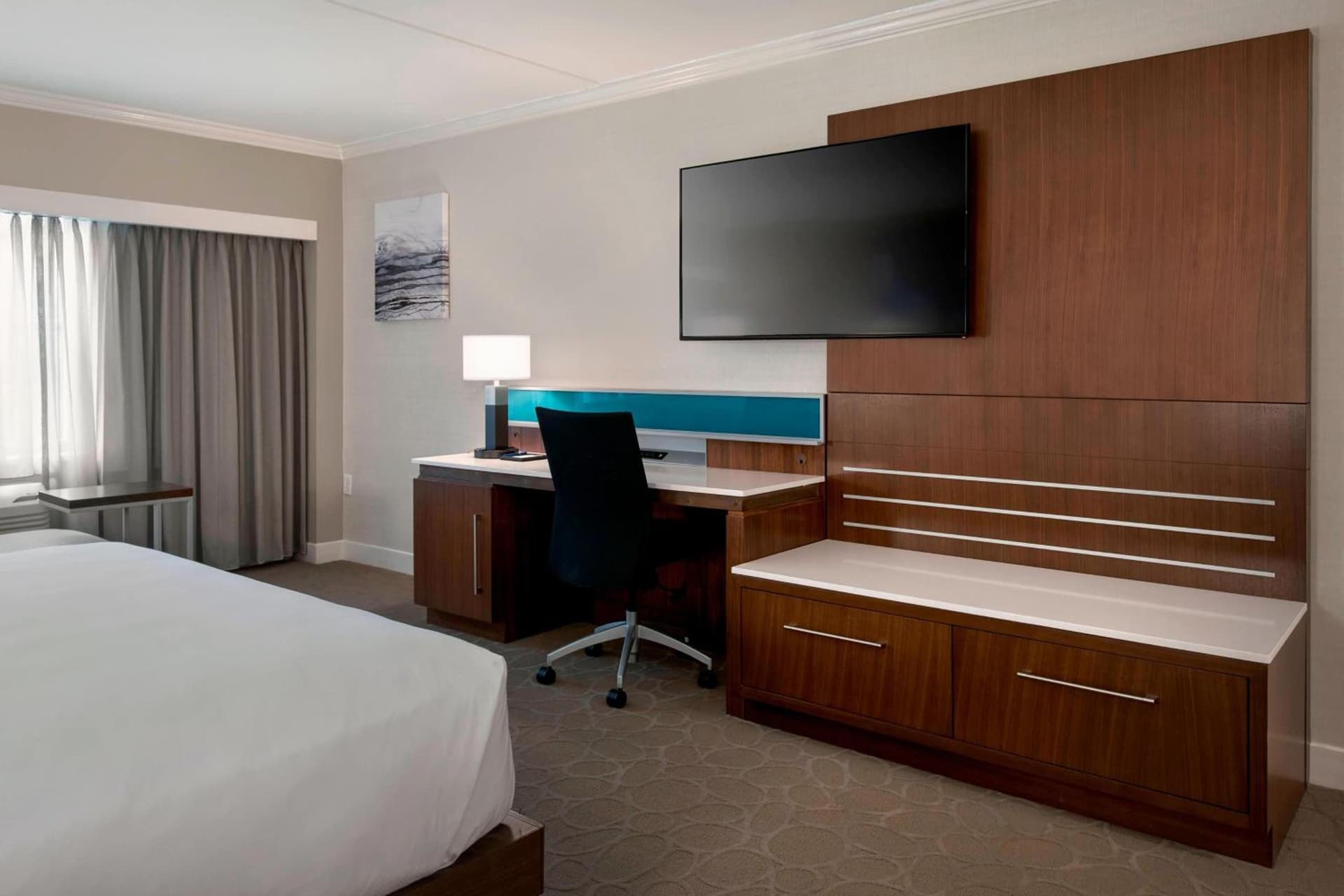 Delta Hotels by Marriott Basking Ridge property views in Basking Ridge, NJ — gallery photo 3