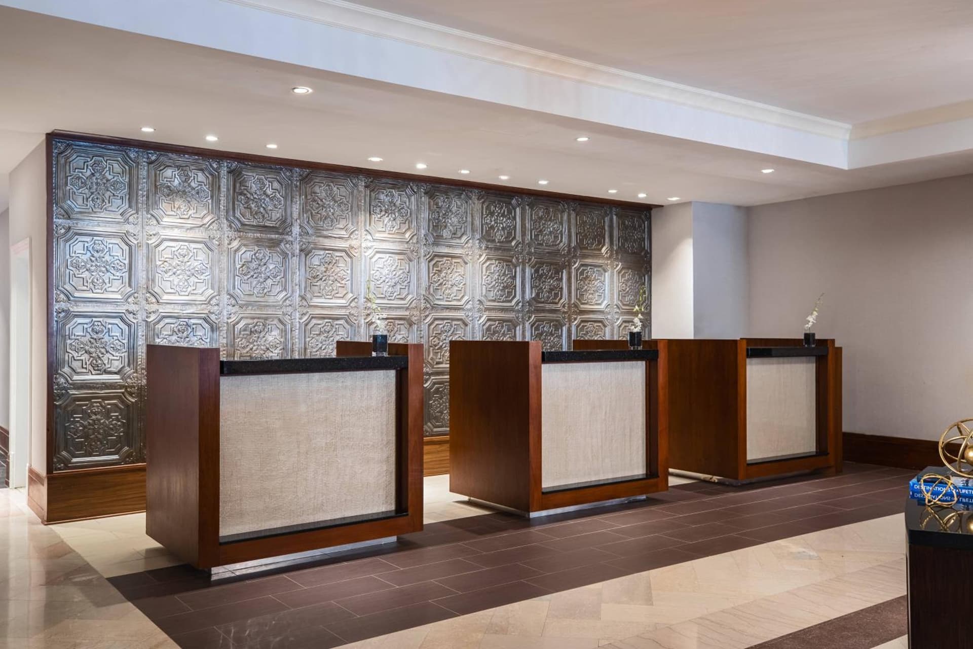 Renaissance Des Moines Savery Hotel gallery photo in Des Moines, IA — image 47