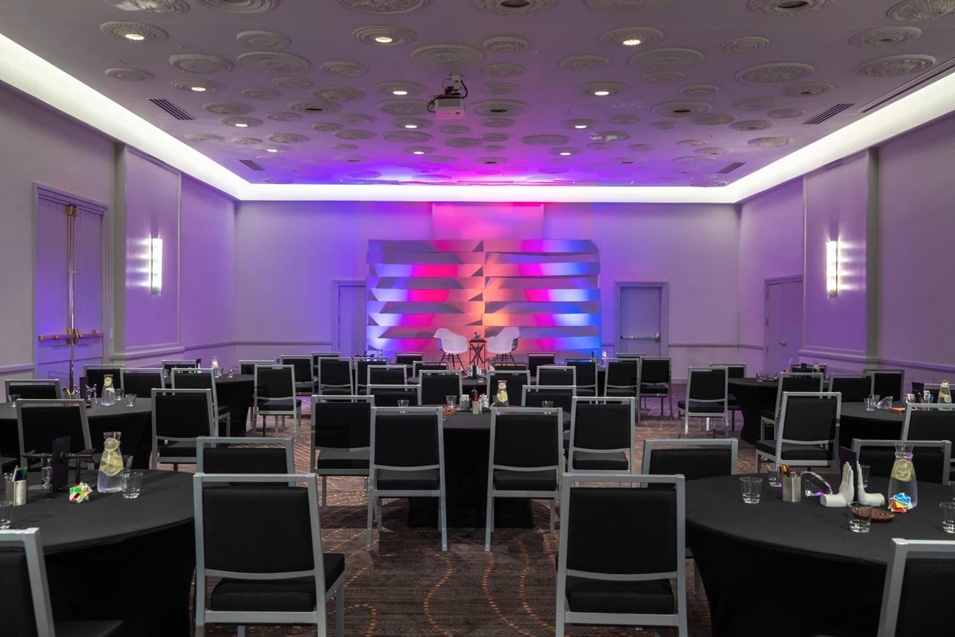 Renaissance Des Moines Savery Hotel gallery photo in Des Moines, IA — image 18