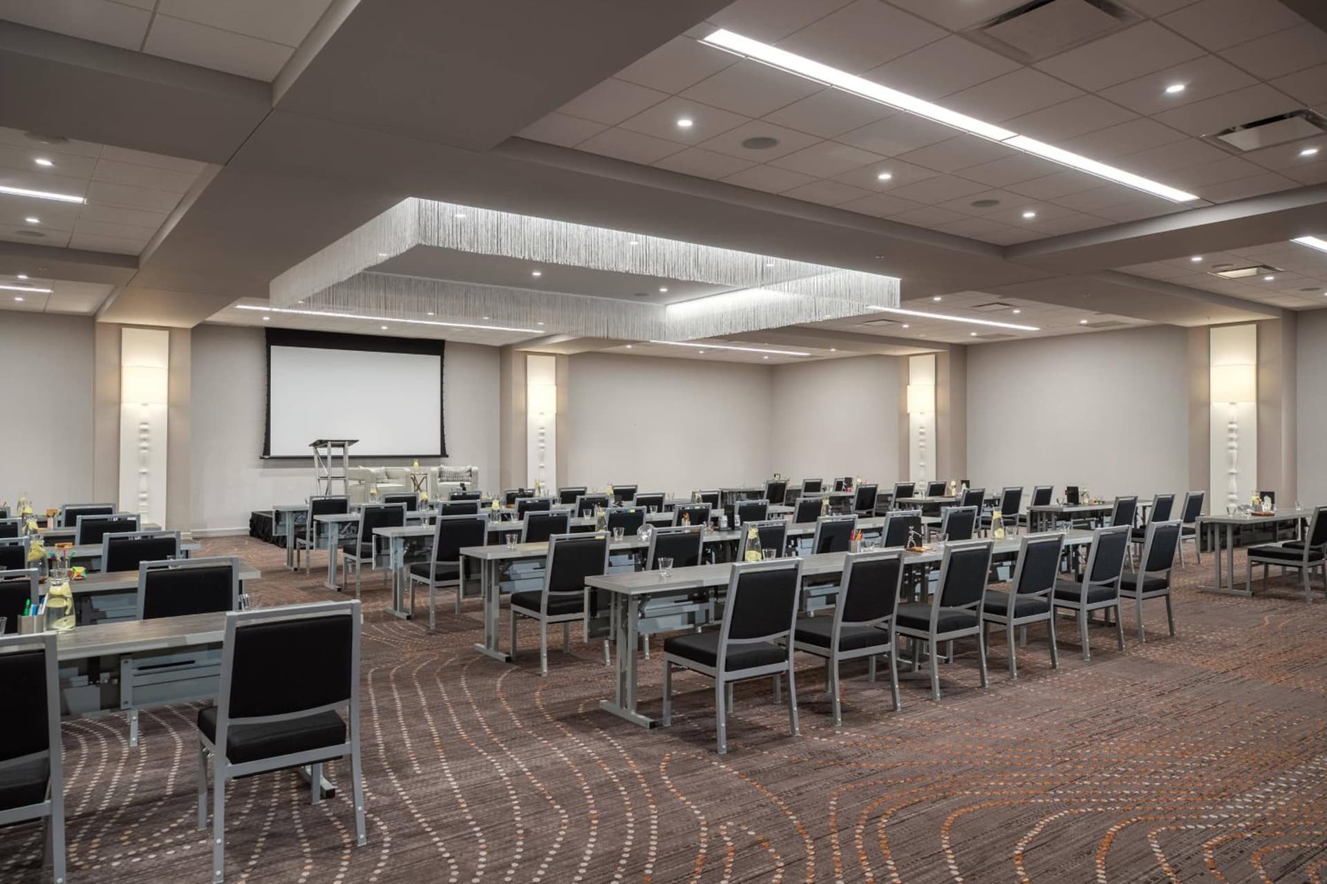 Renaissance Des Moines Savery Hotel gallery photo in Des Moines, IA — image 6