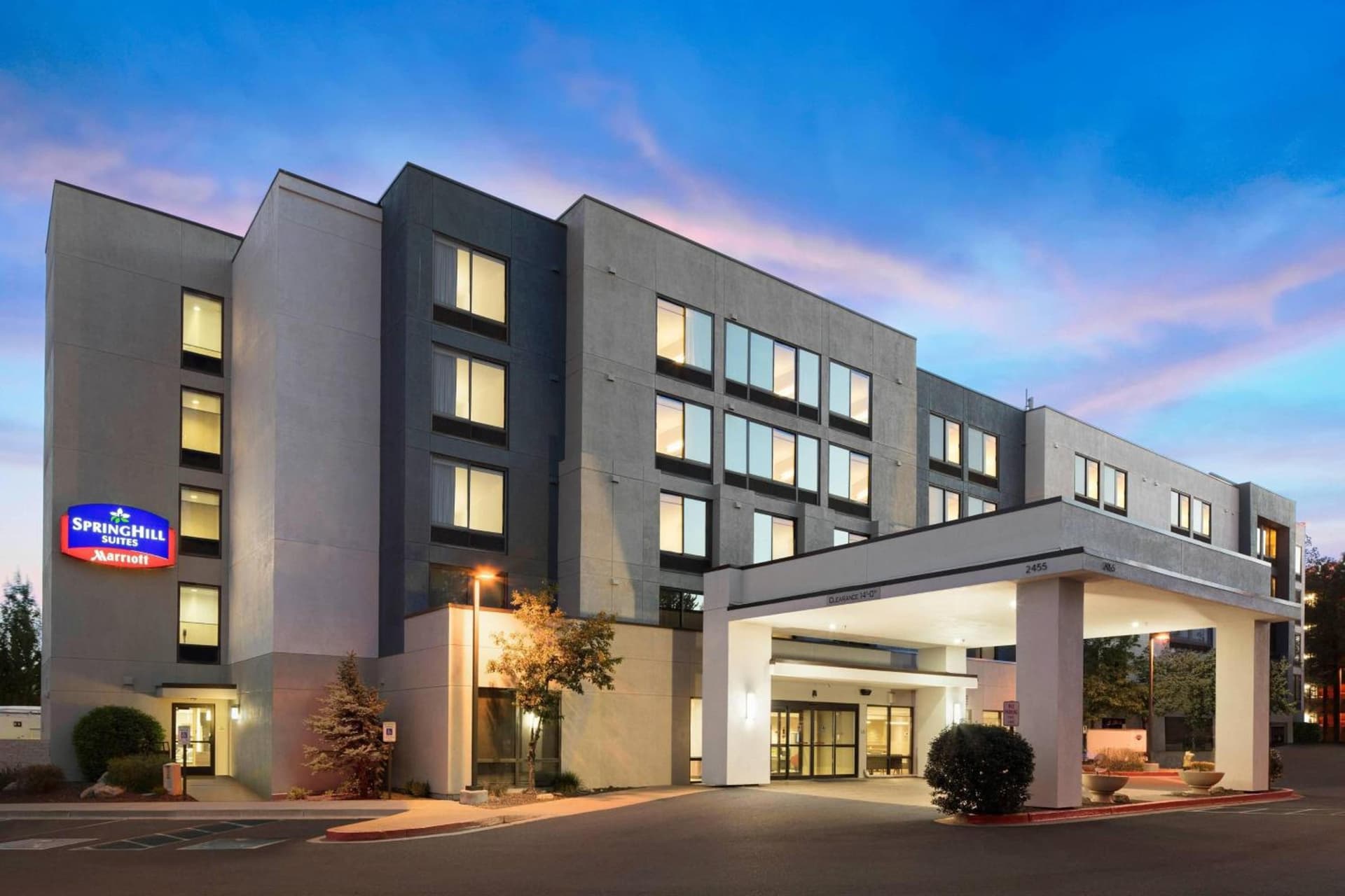 SpringHill Suites by Marriott Flagstaff interior in Flagstaff, AZ — gallery photo 2