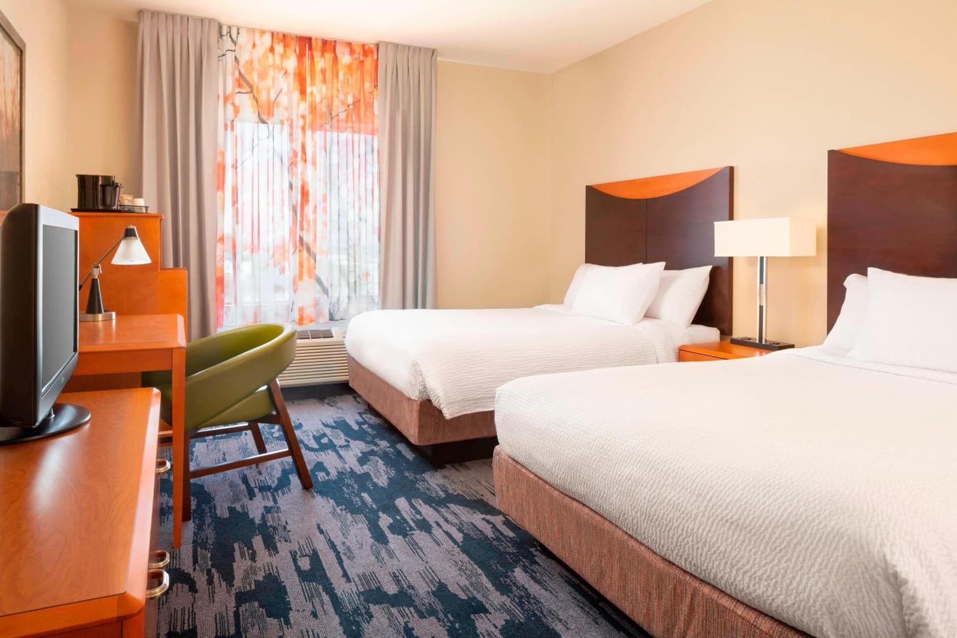 Fairfield Inn & Suites by Marriott Selma Kingsburg interior in Kingsburg, CA — gallery photo 2