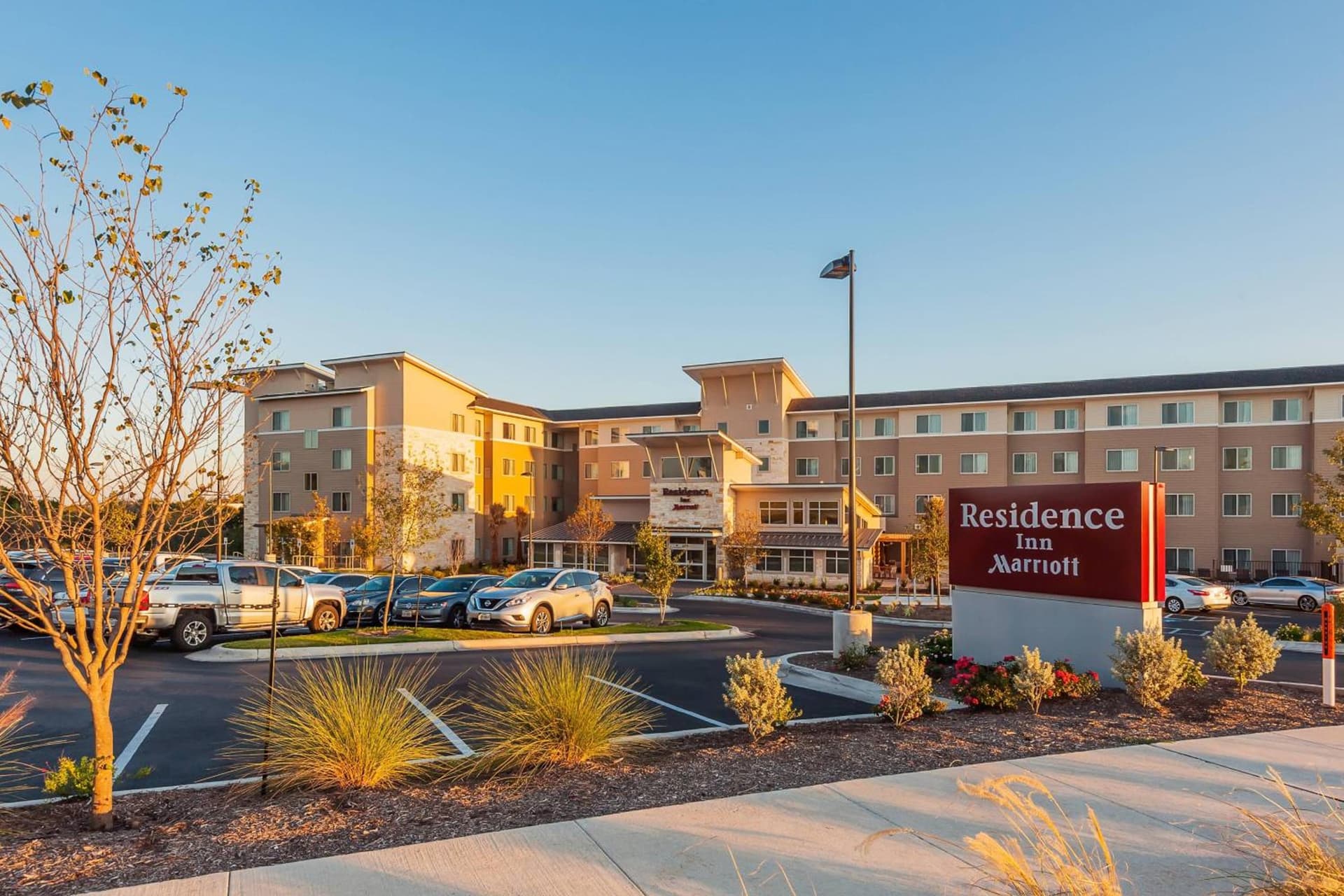 Residence Inn by Marriott Austin Airport property views in Austin, TX — gallery photo 3