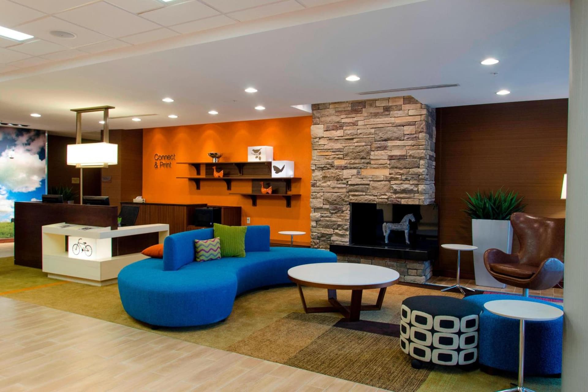 Fairfield Inn & Suites by Marriott Atlanta Cumming/Johns Creek interior in Cumming, GA — gallery photo 2
