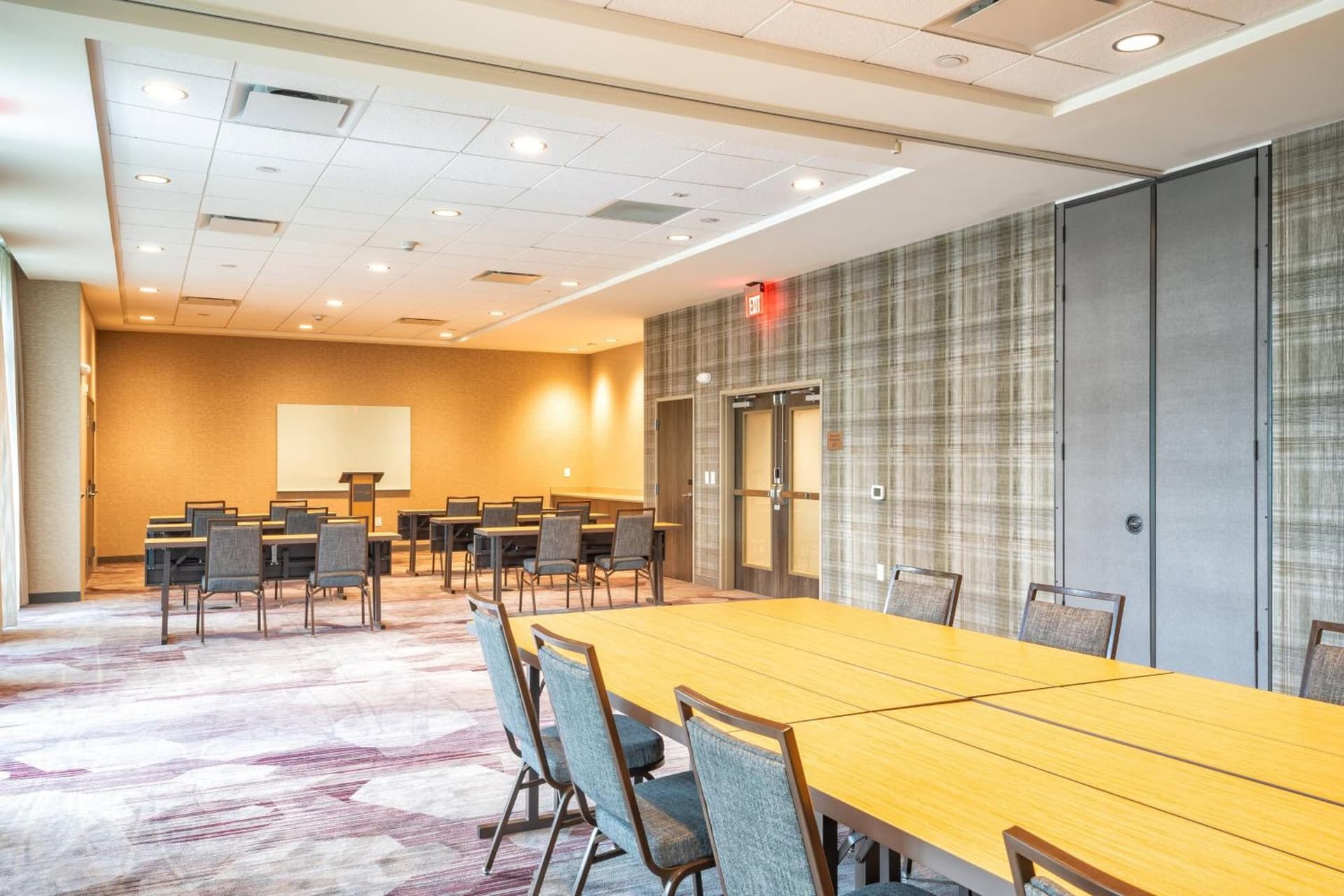 Courtyard by Marriott Charleston-North Charleston gallery photo in Charleston, SC — image 28