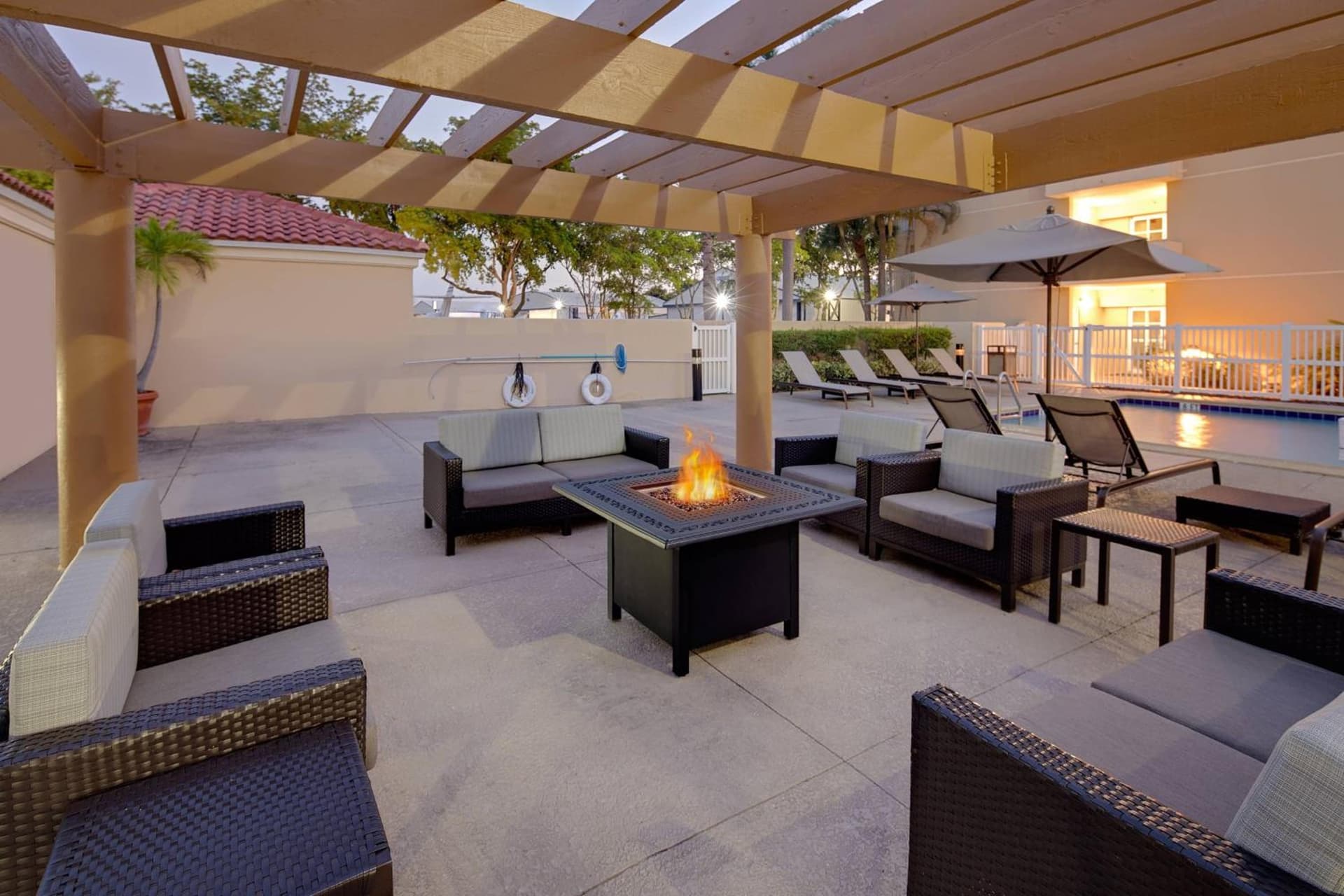 Courtyard by Marriott Fort Lauderdale North/Cypress Creek gallery photo in Fort Lauderdale, FL — image 11