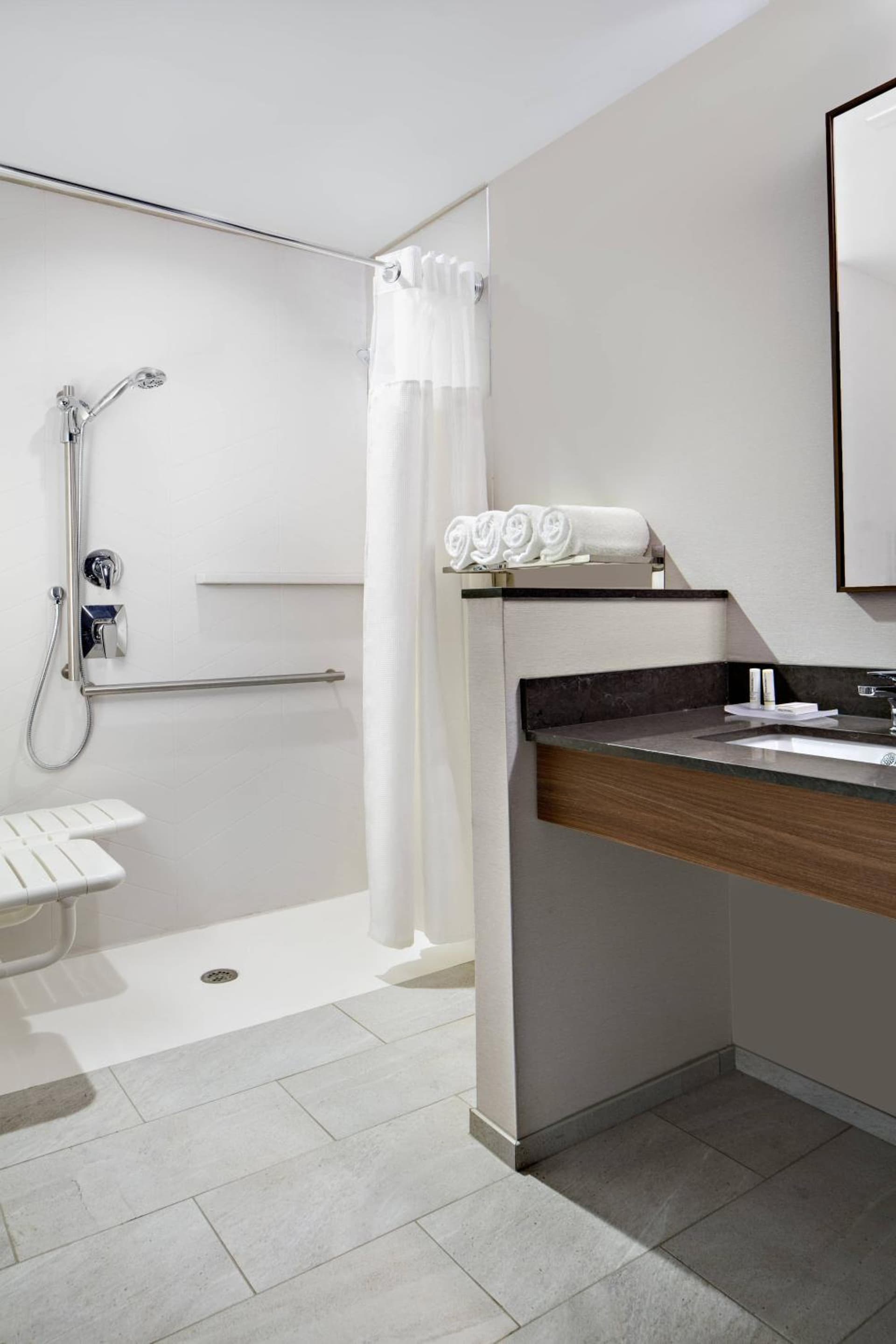 Fairfield Inn & Suites by Marriott Fayetteville property views in Fayetteville, AR — gallery photo 3