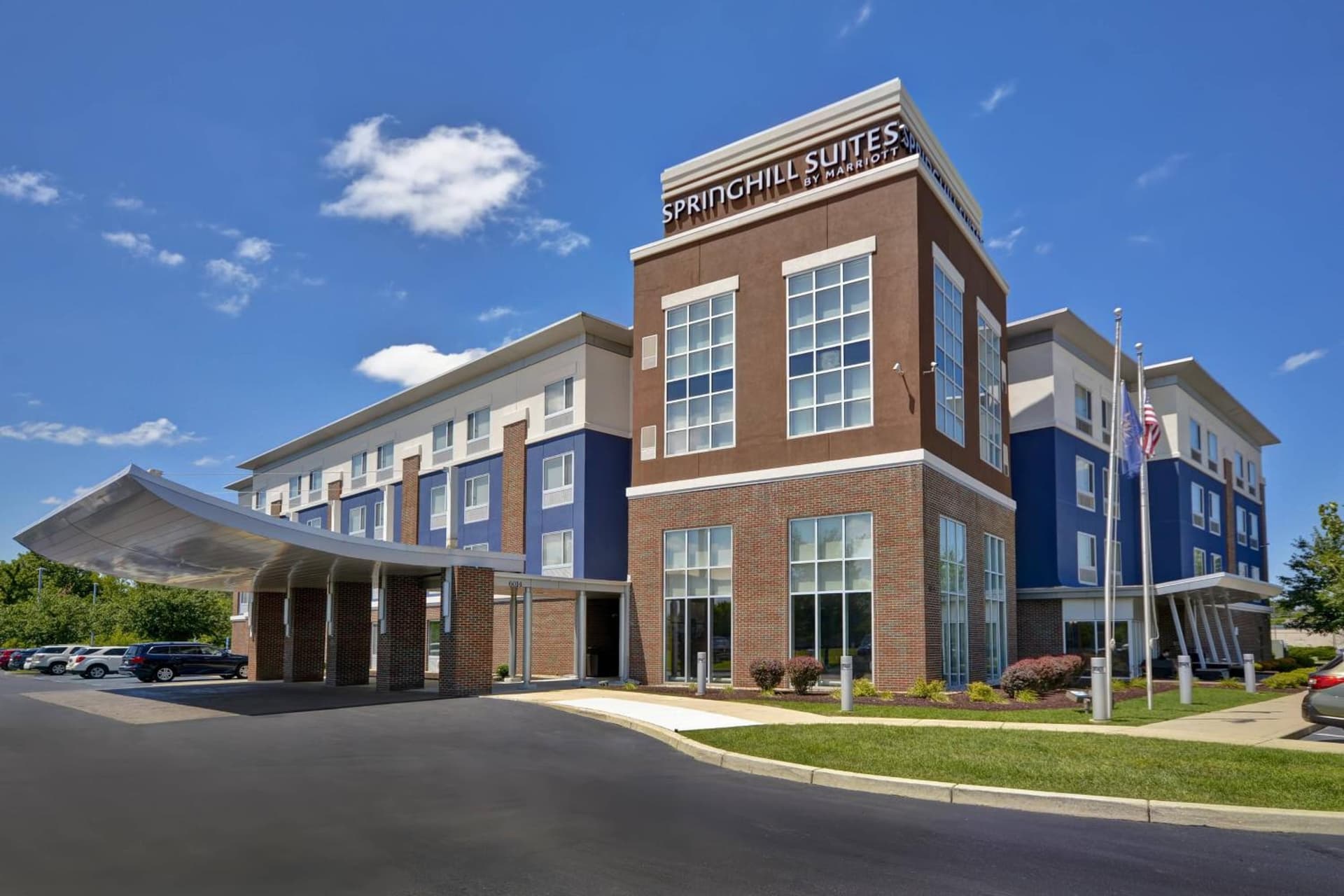 SpringHill Suites by Marriott Indianapolis Airport/Plainfield interior in Plainfield, IN — gallery photo 2