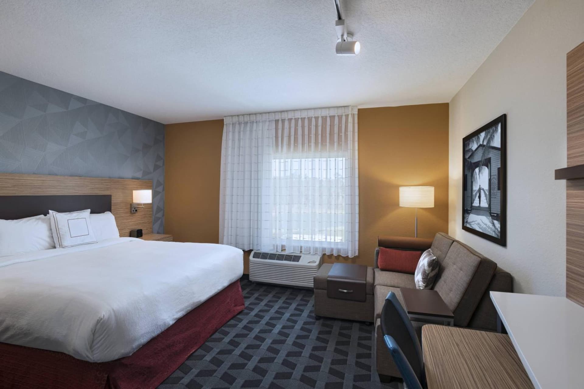 TownePlace Suites by Marriott Naples gallery photo in Naples, FL — image 7