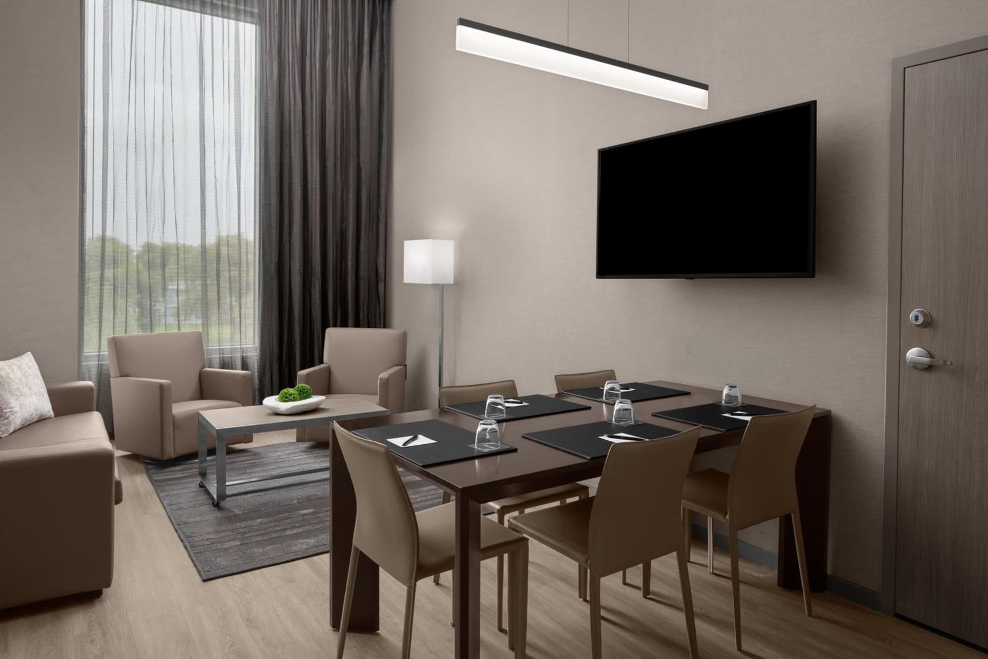 AC Hotel by Marriott Miami Dadeland property views in Miami, FL — gallery photo 3