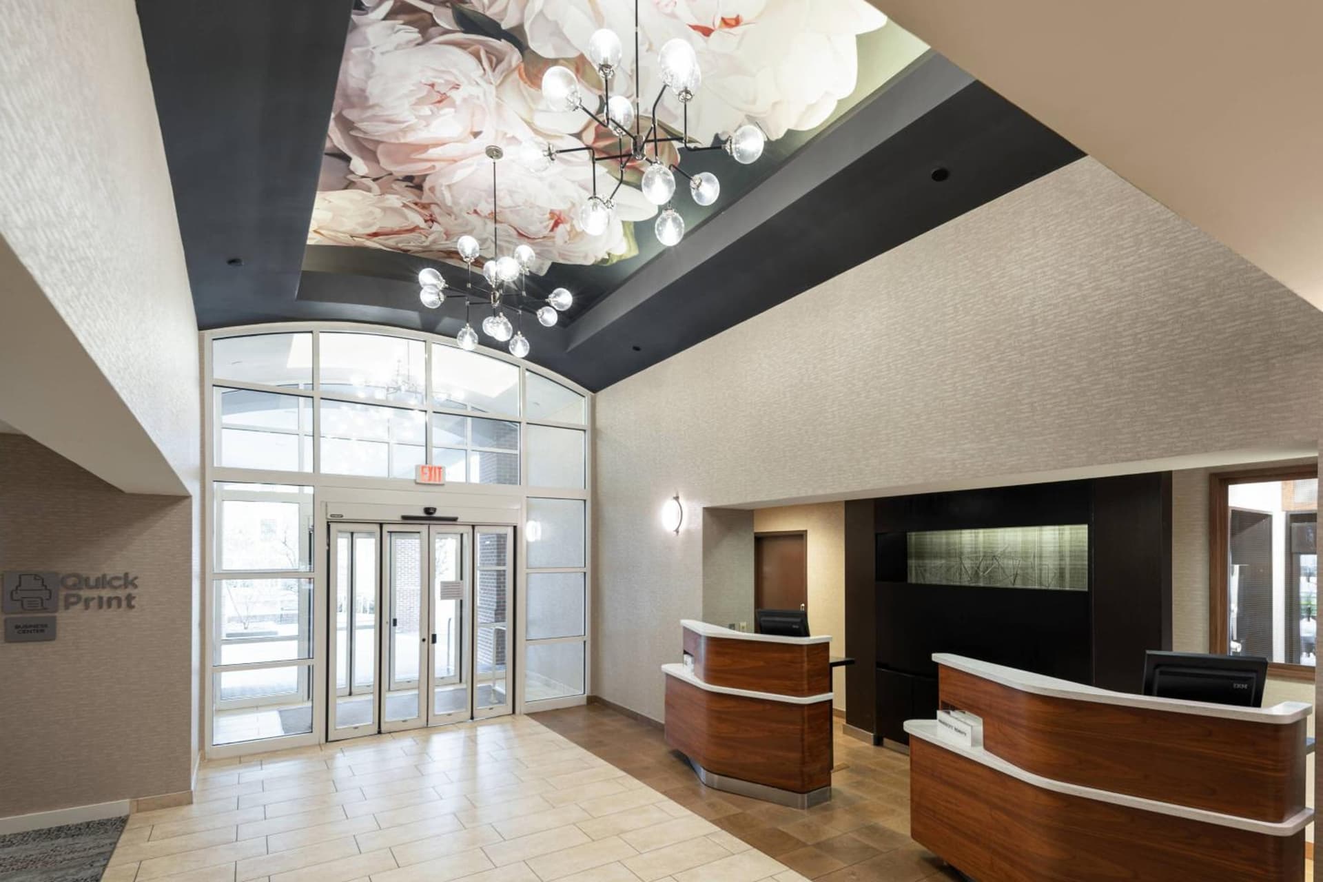 Courtyard by Marriott Charlottesville - University Medical Center interior in Charlottesville, VA — gallery photo 2