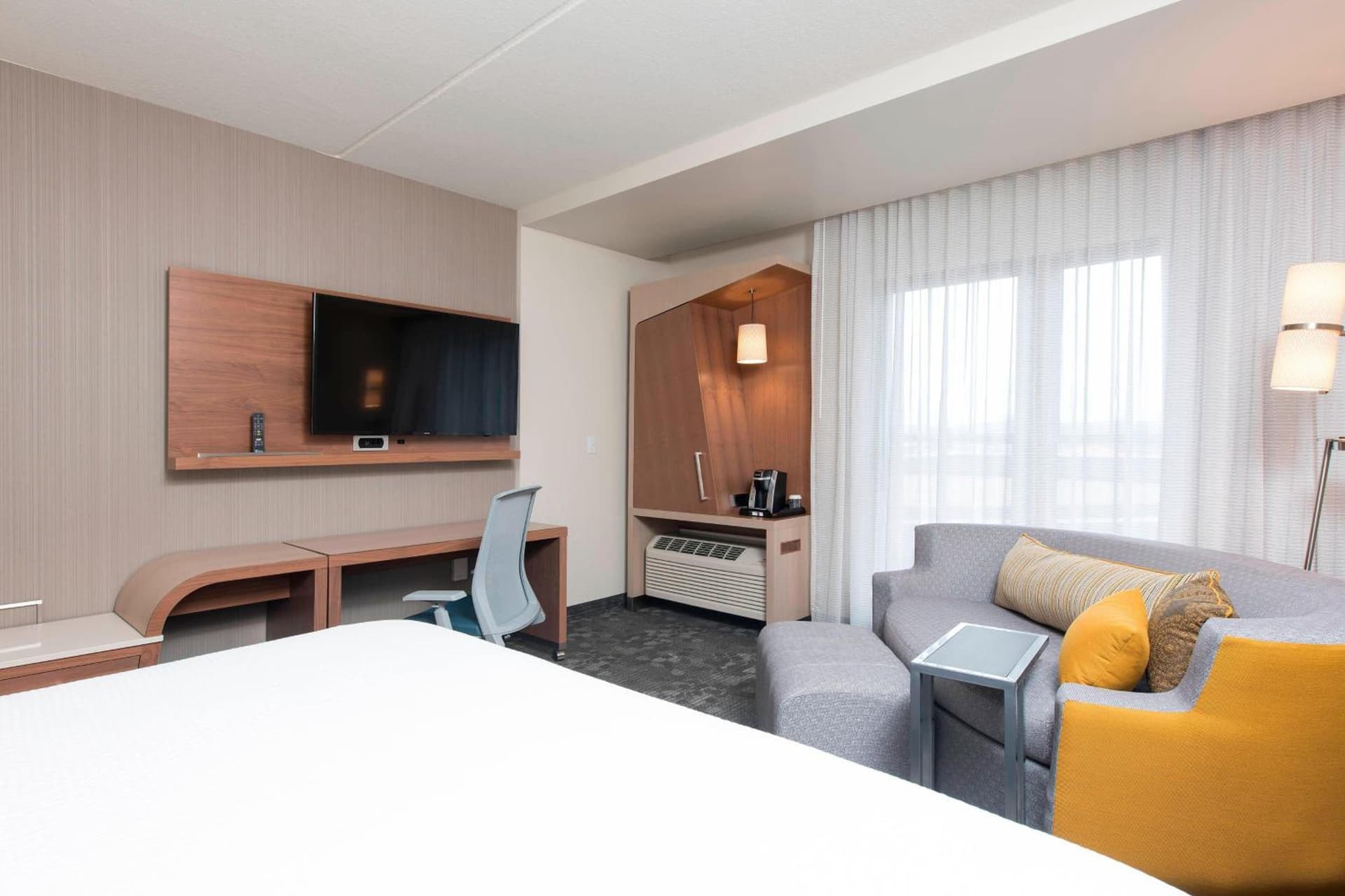 Courtyard by Marriott Holland Downtown property views in Holland, MI — gallery photo 3