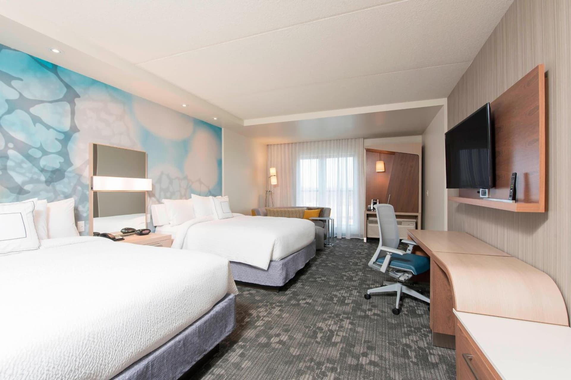 Courtyard by Marriott Holland Downtown interior in Holland, MI — gallery photo 2