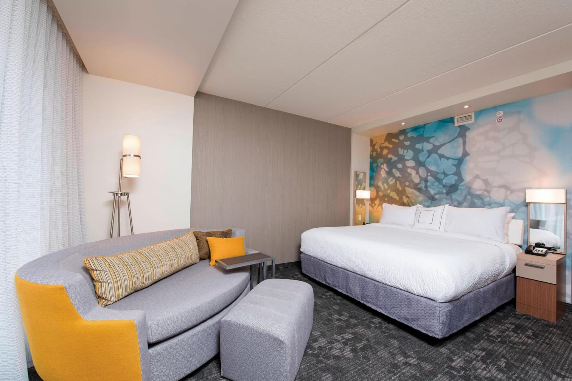 Courtyard by Marriott Holland Downtown gallery photo in Holland, MI — image 19