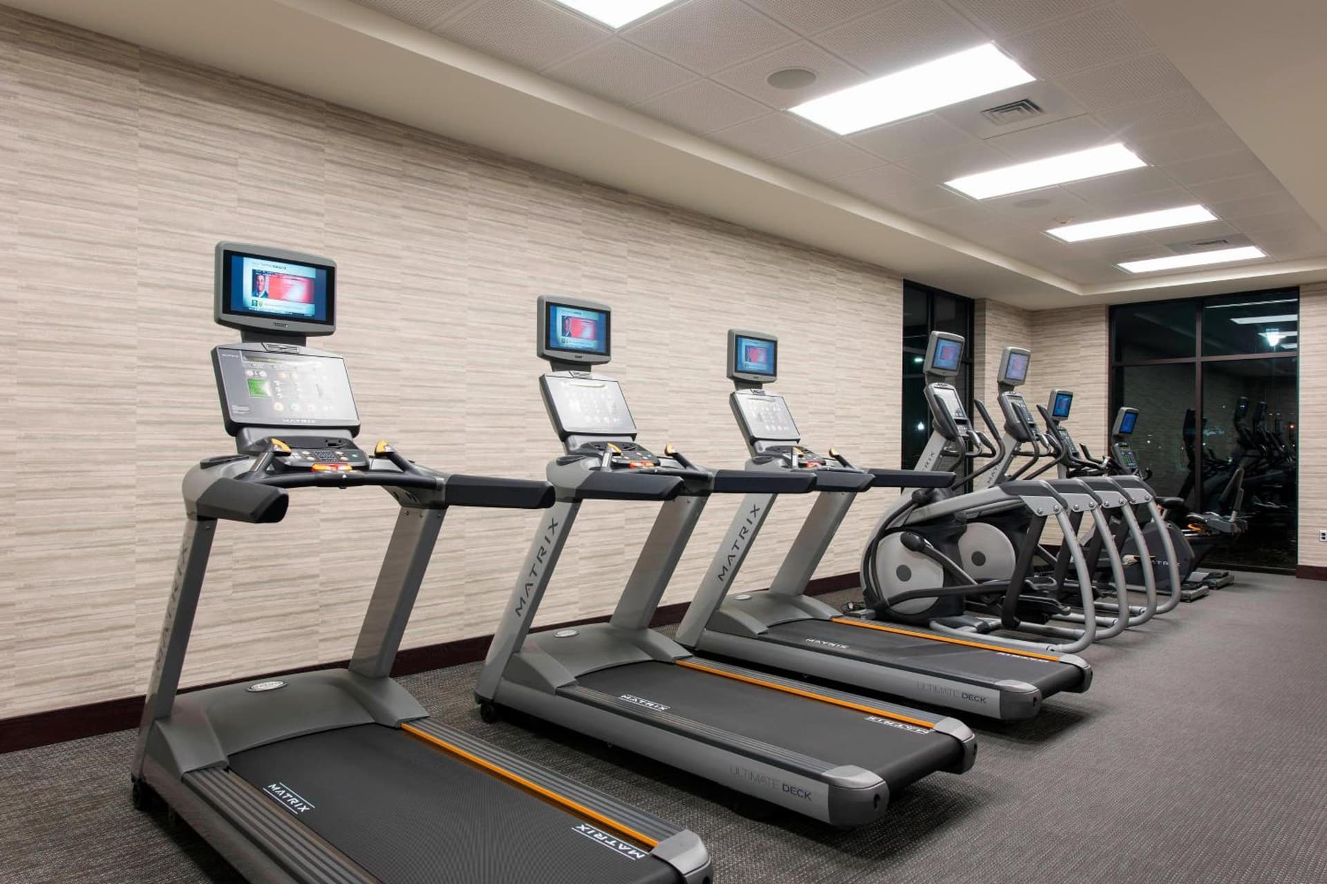 Courtyard by Marriott Holland Downtown gallery photo in Holland, MI — image 30