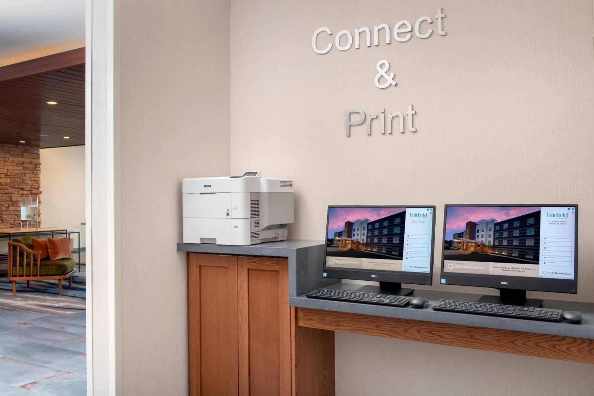Fairfield Inn & Suites by Marriott New Orleans Metairie interior in Metairie, LA — gallery photo 2