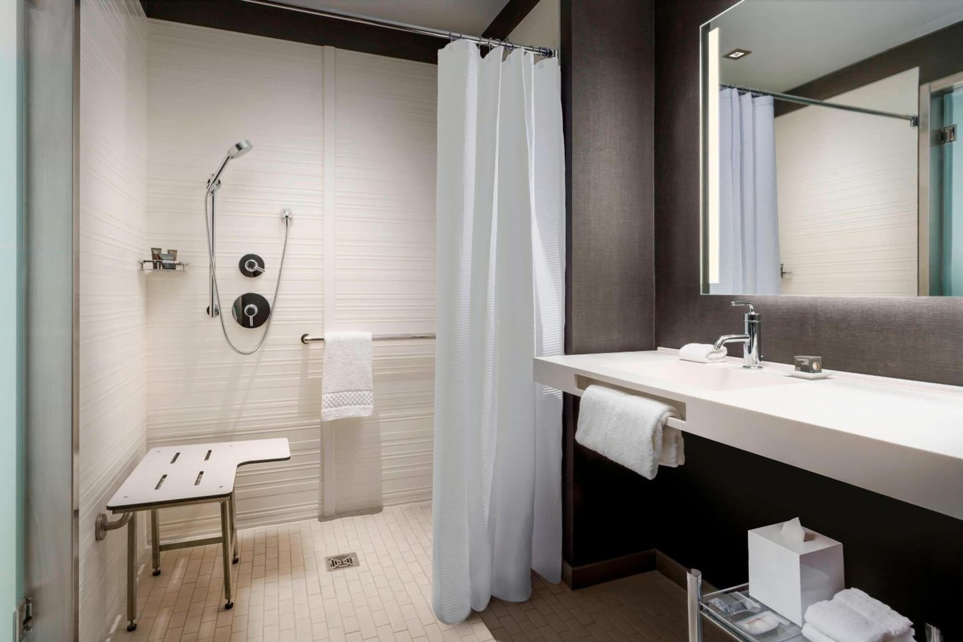 AC Hotel by Marriott Spartanburg gallery photo in Spartanburg, SC — image 18