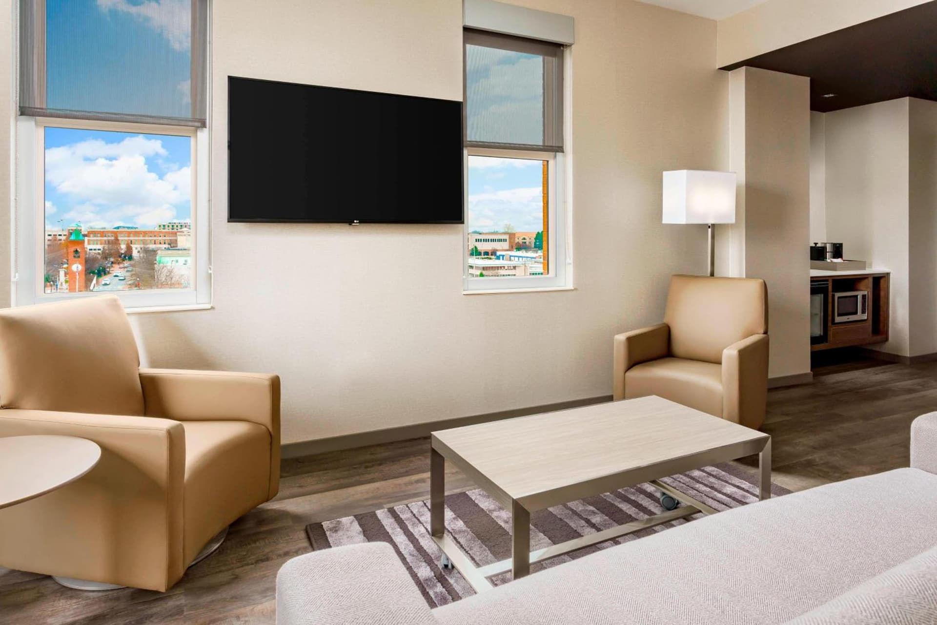 AC Hotel by Marriott Spartanburg gallery photo in Spartanburg, SC — image 19
