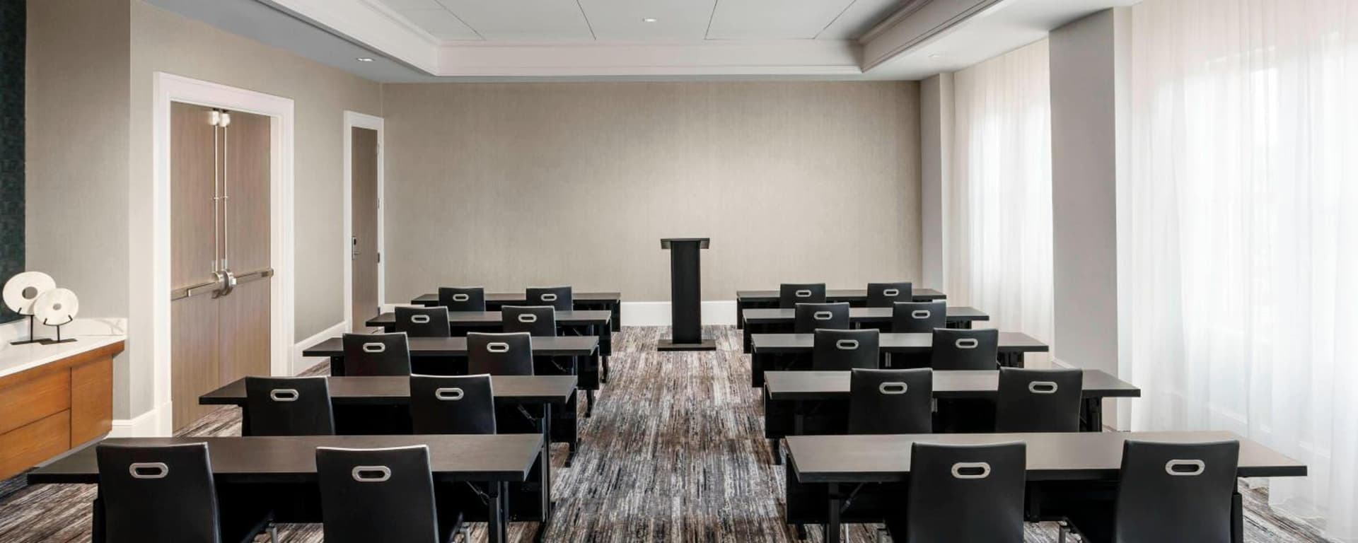 AC Hotel by Marriott Spartanburg gallery photo in Spartanburg, SC — image 9