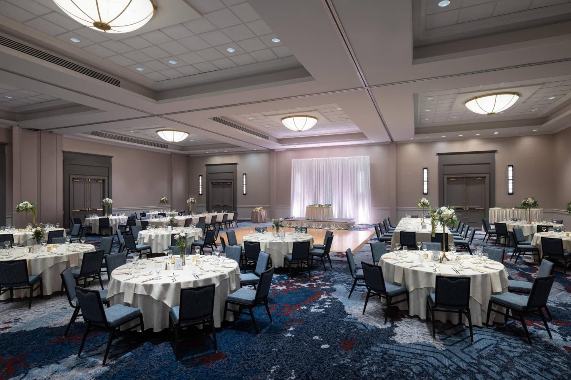 Mystic Marriott Hotel and Spa gallery photo in Groton, CT — image 4