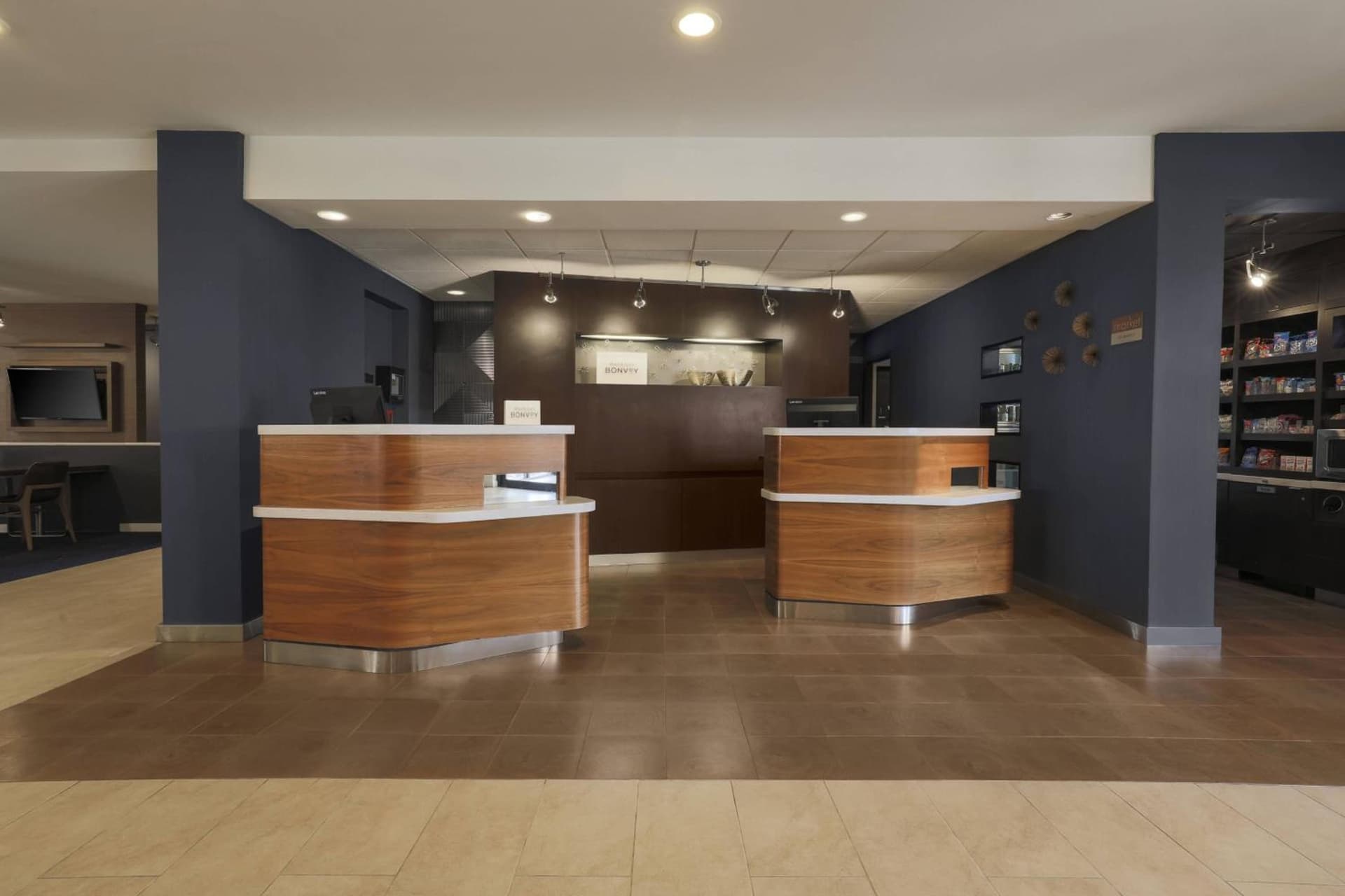 Courtyard Tucson Airport interior in Tucson, AZ — gallery photo 2