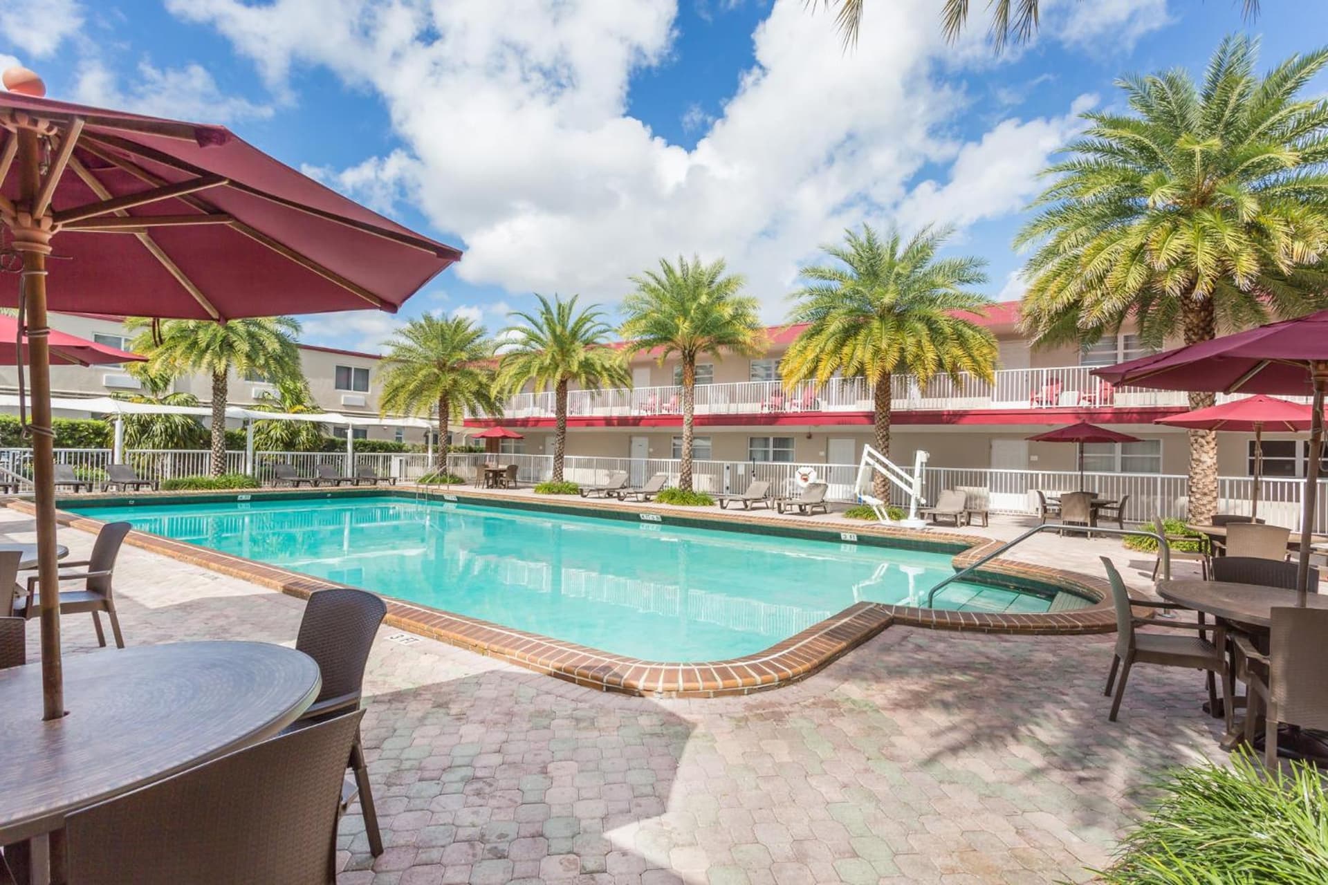 Ramada by Wyndham Miami Springs/Miami International Airport gallery photo in Miami, FL — image 23