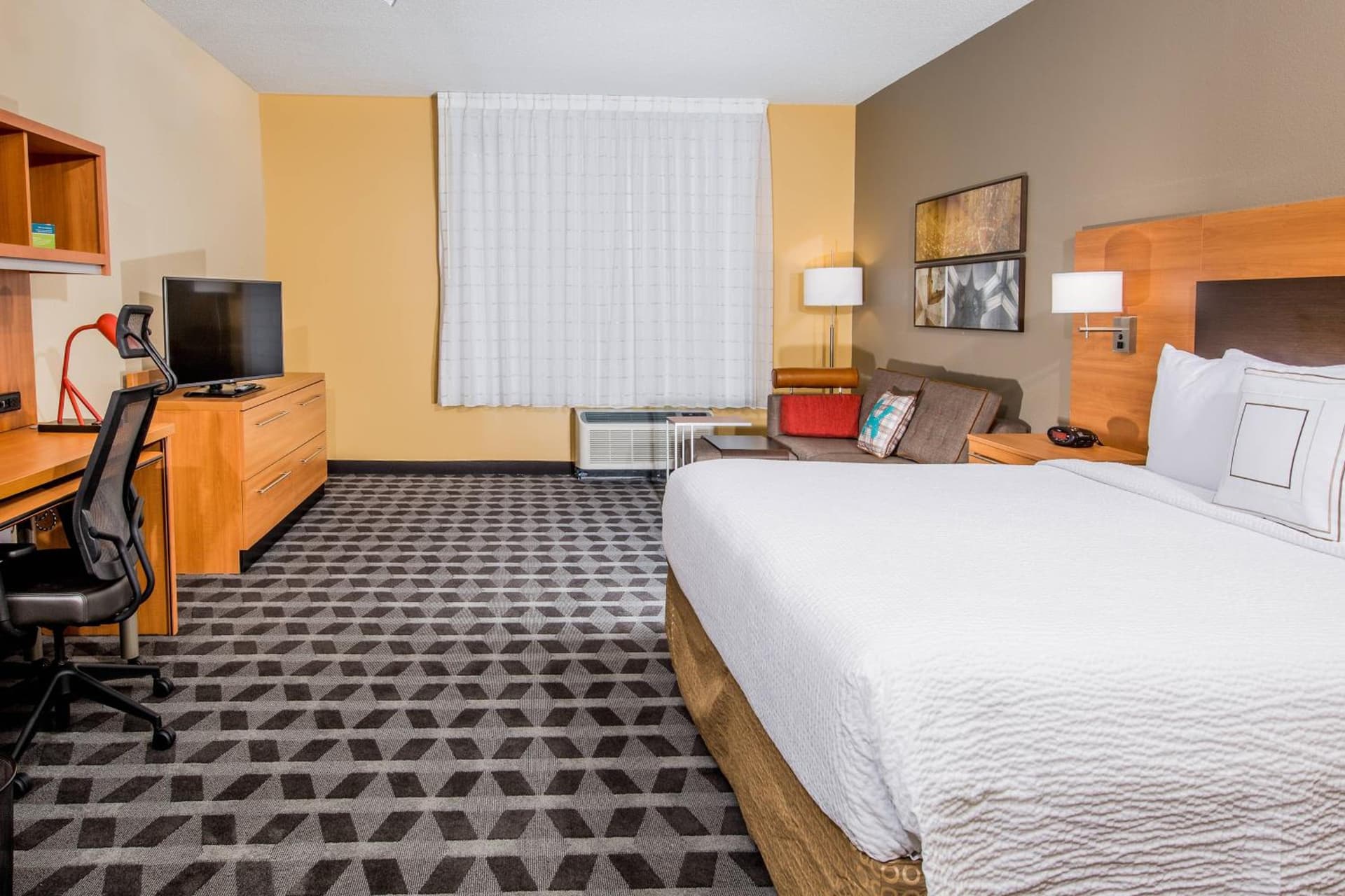 TownePlace Suites by Marriott Florence property views in Florence, SC — gallery photo 3