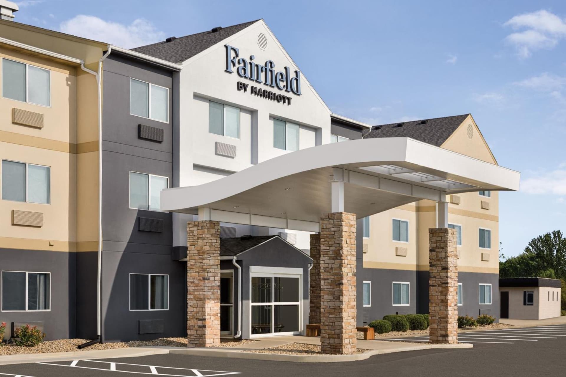 Fairfield Inn & Suites Findlay featured exterior or lobby in Findlay, OH — similar hotel