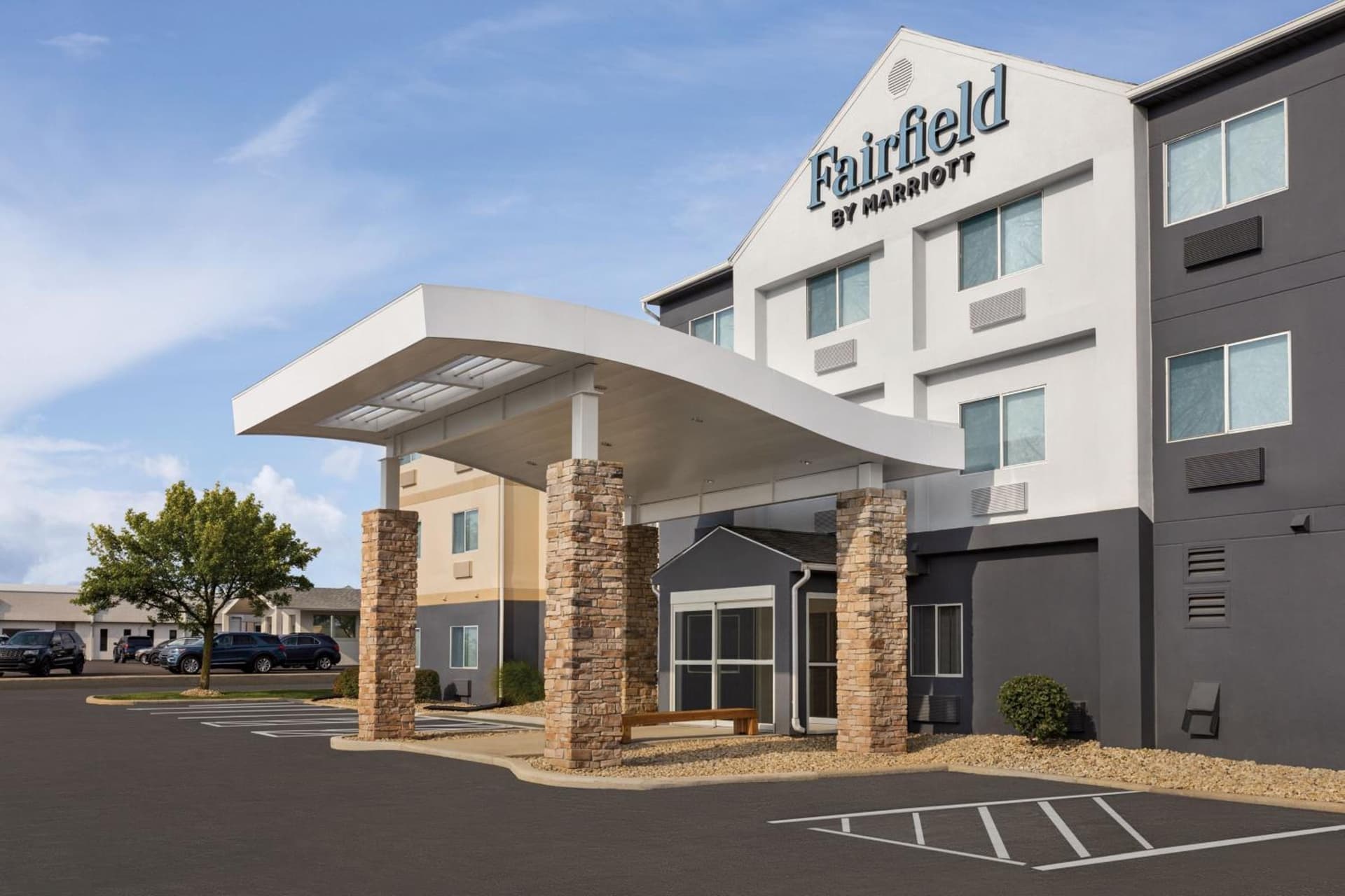 Fairfield Inn & Suites Findlay property views in Findlay, OH — gallery photo 3
