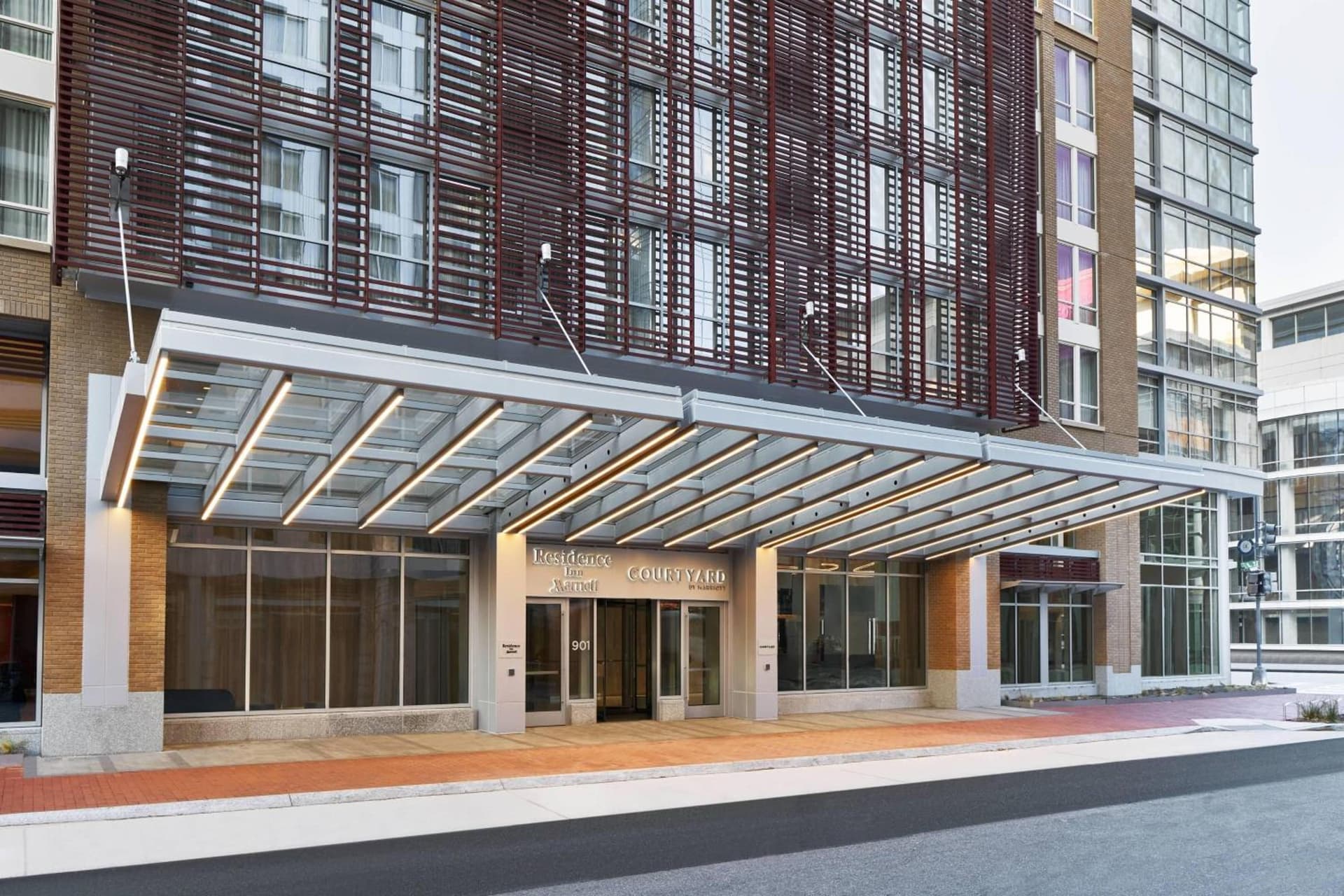 Residence Inn by Marriott Washington Downtown/Convention Center property views in Washington, DC — gallery photo 3