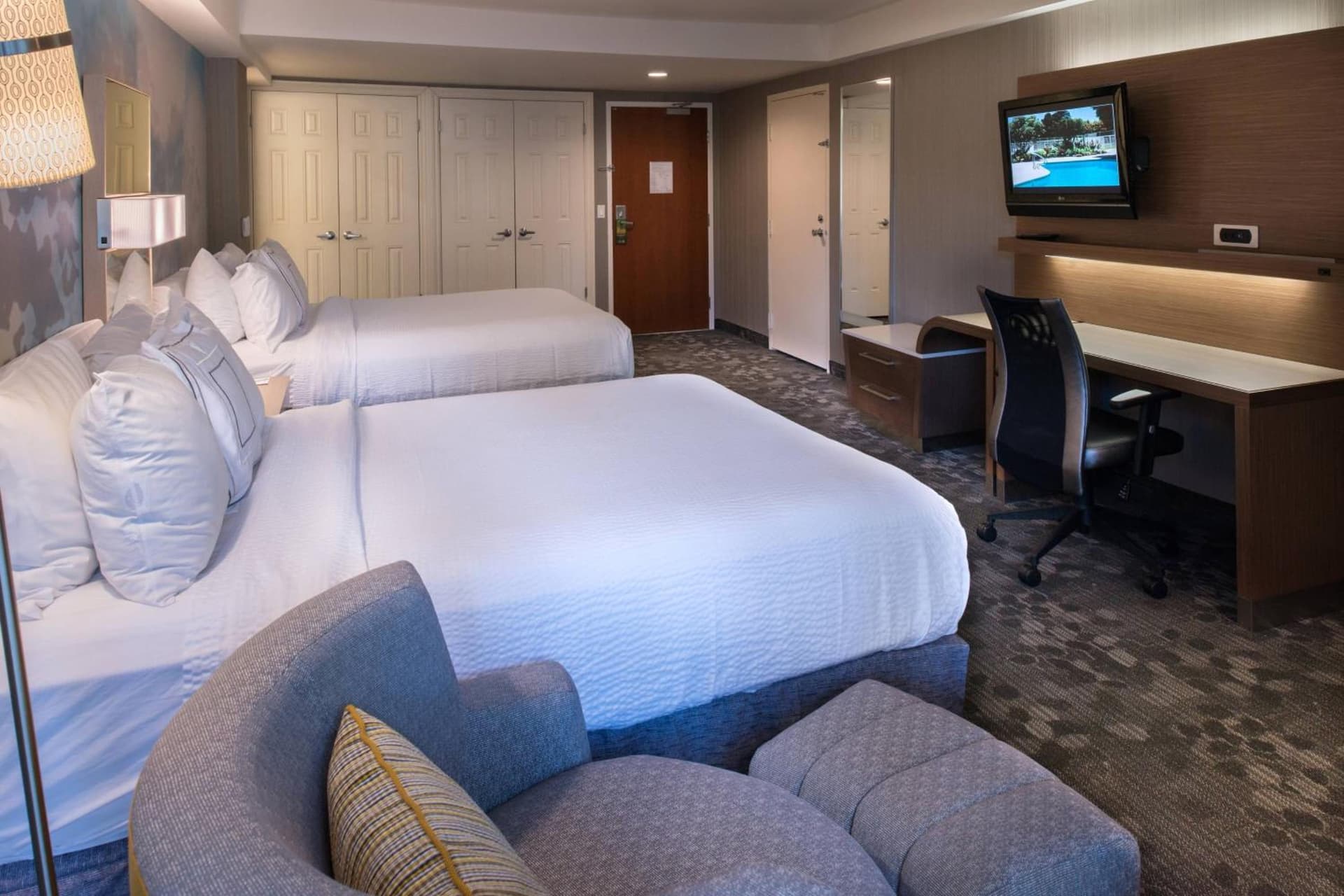 Holiday Inn Oxnard - Ventura by IHG property views in Oxnard, CA — gallery photo 3