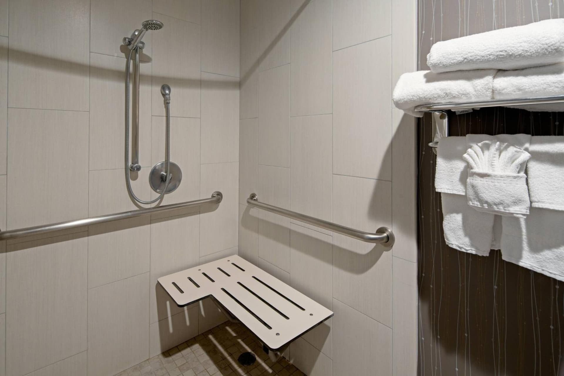 Holiday Inn Oxnard - Ventura by IHG gallery photo in Oxnard, CA — image 20