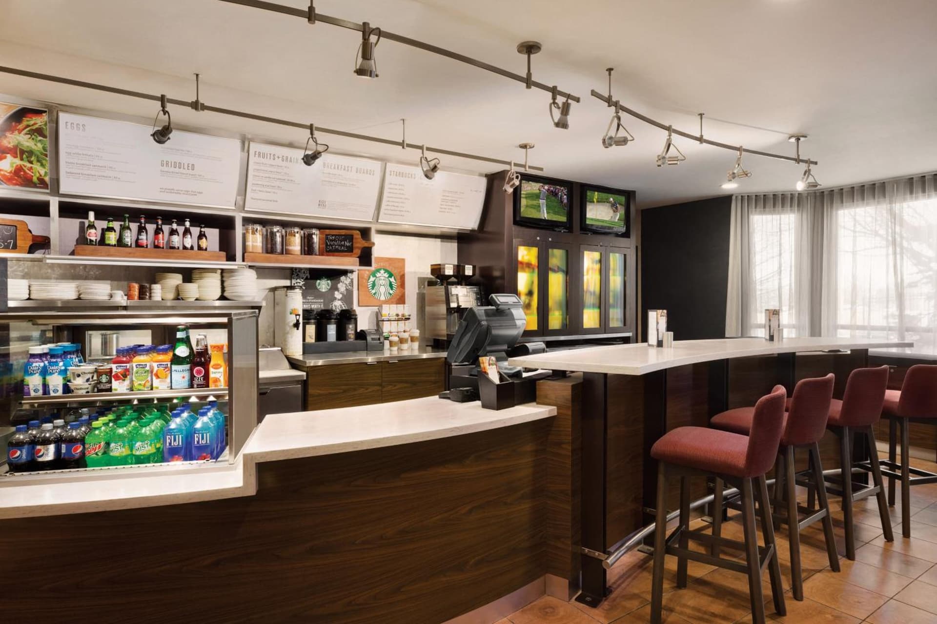 Courtyard by Marriott Topeka gallery photo in Topeka, KS — image 11