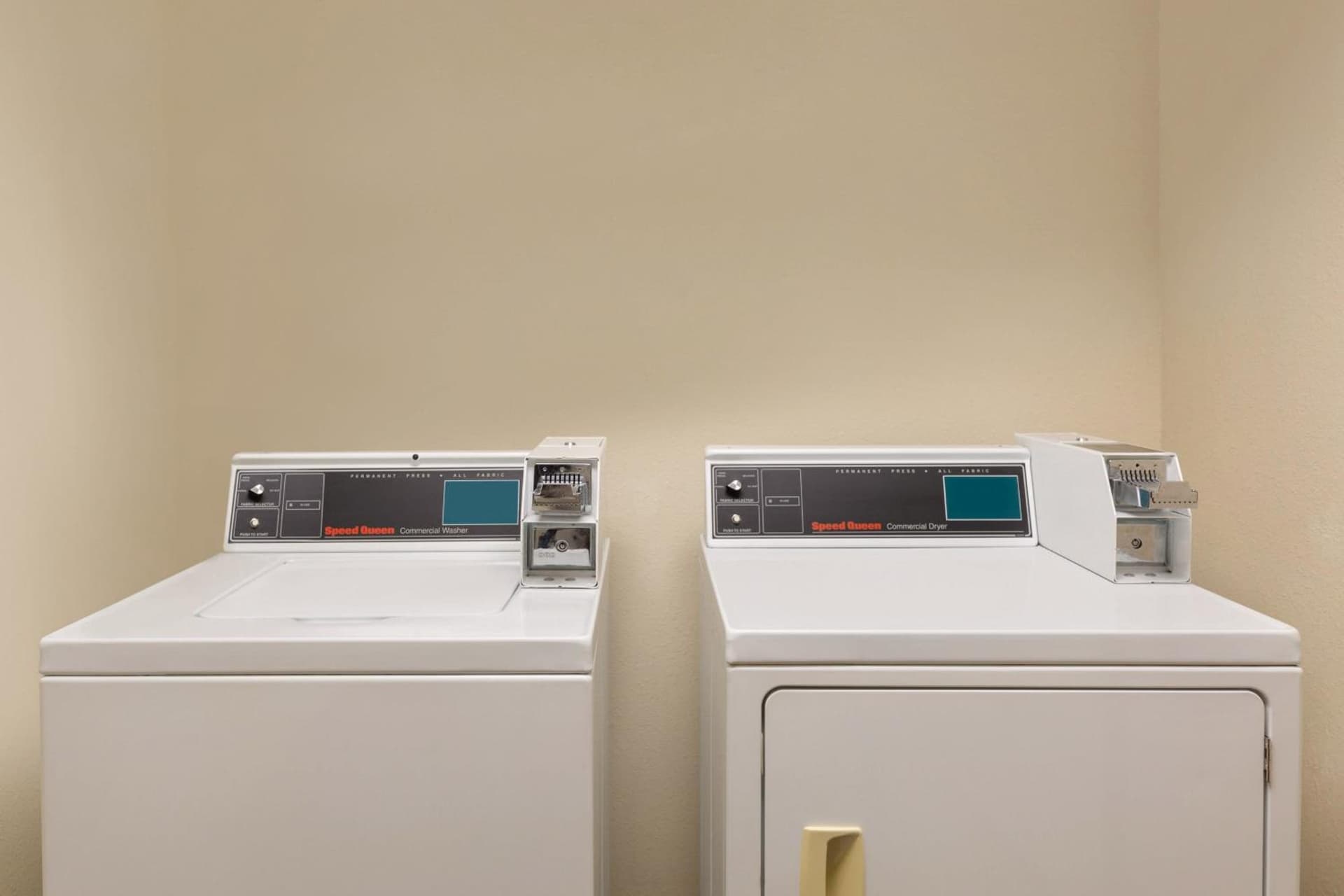 Courtyard by Marriott Topeka gallery photo in Topeka, KS — image 12