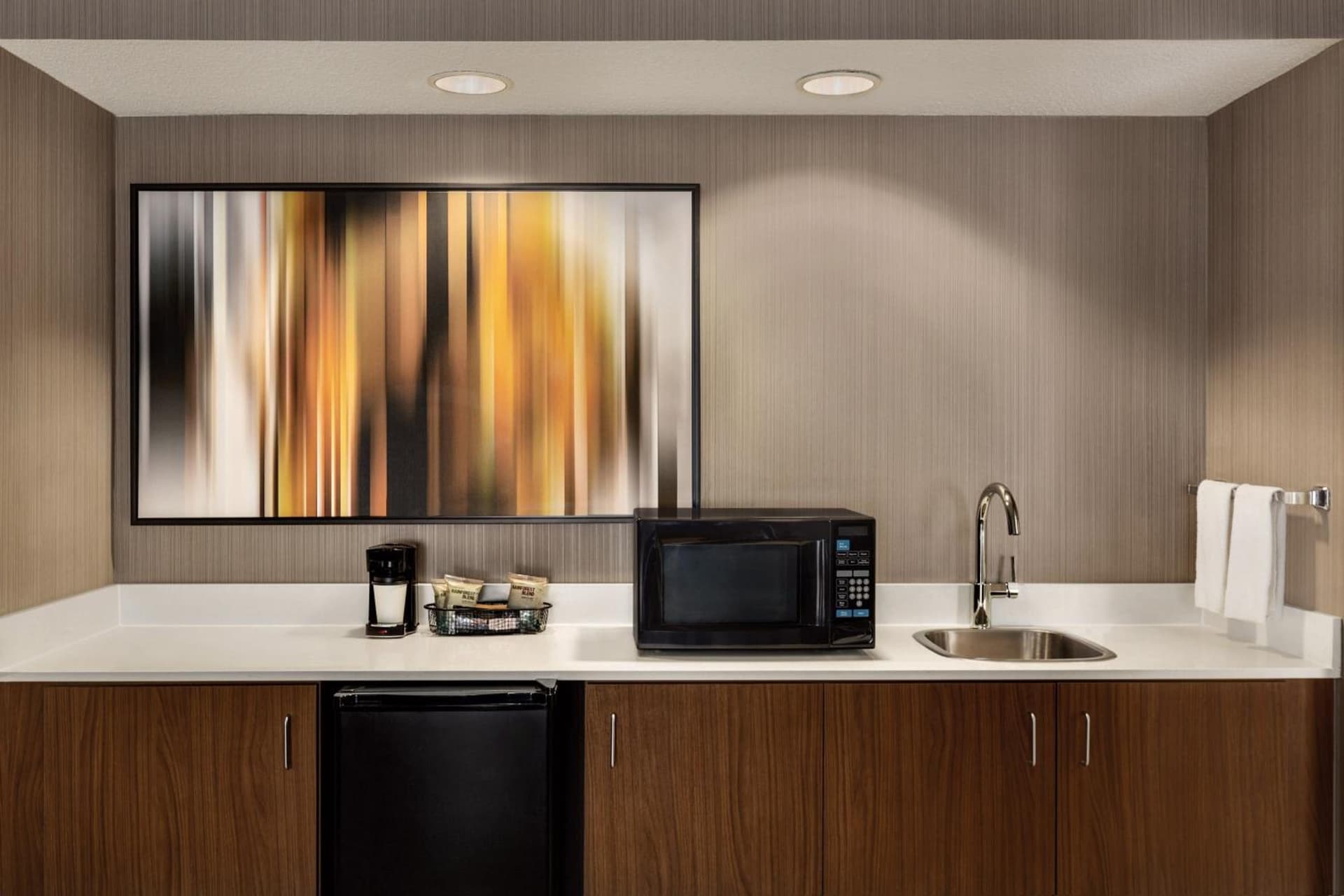 Courtyard by Marriott Topeka gallery photo in Topeka, KS — image 19
