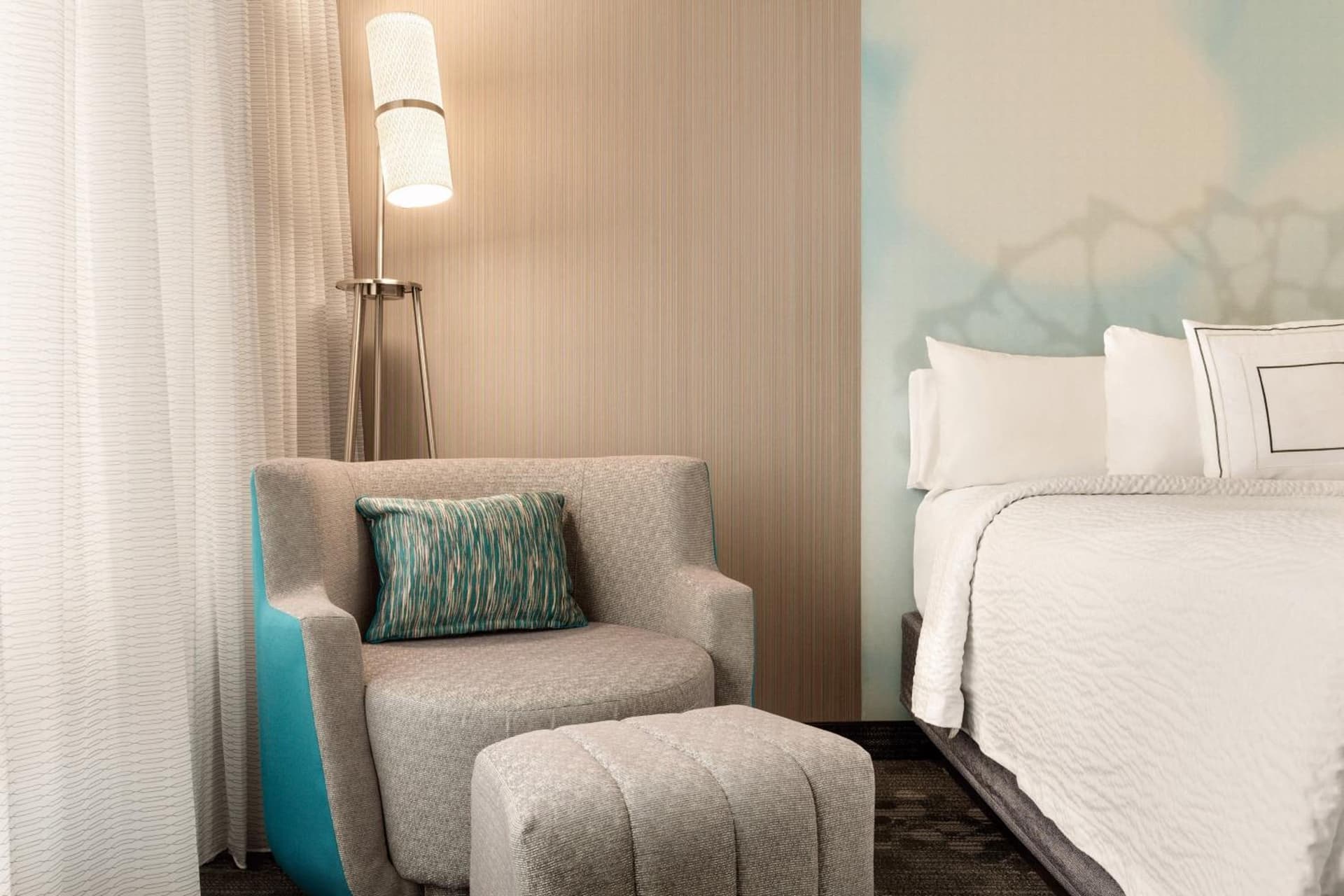 Courtyard by Marriott Topeka gallery photo in Topeka, KS — image 10