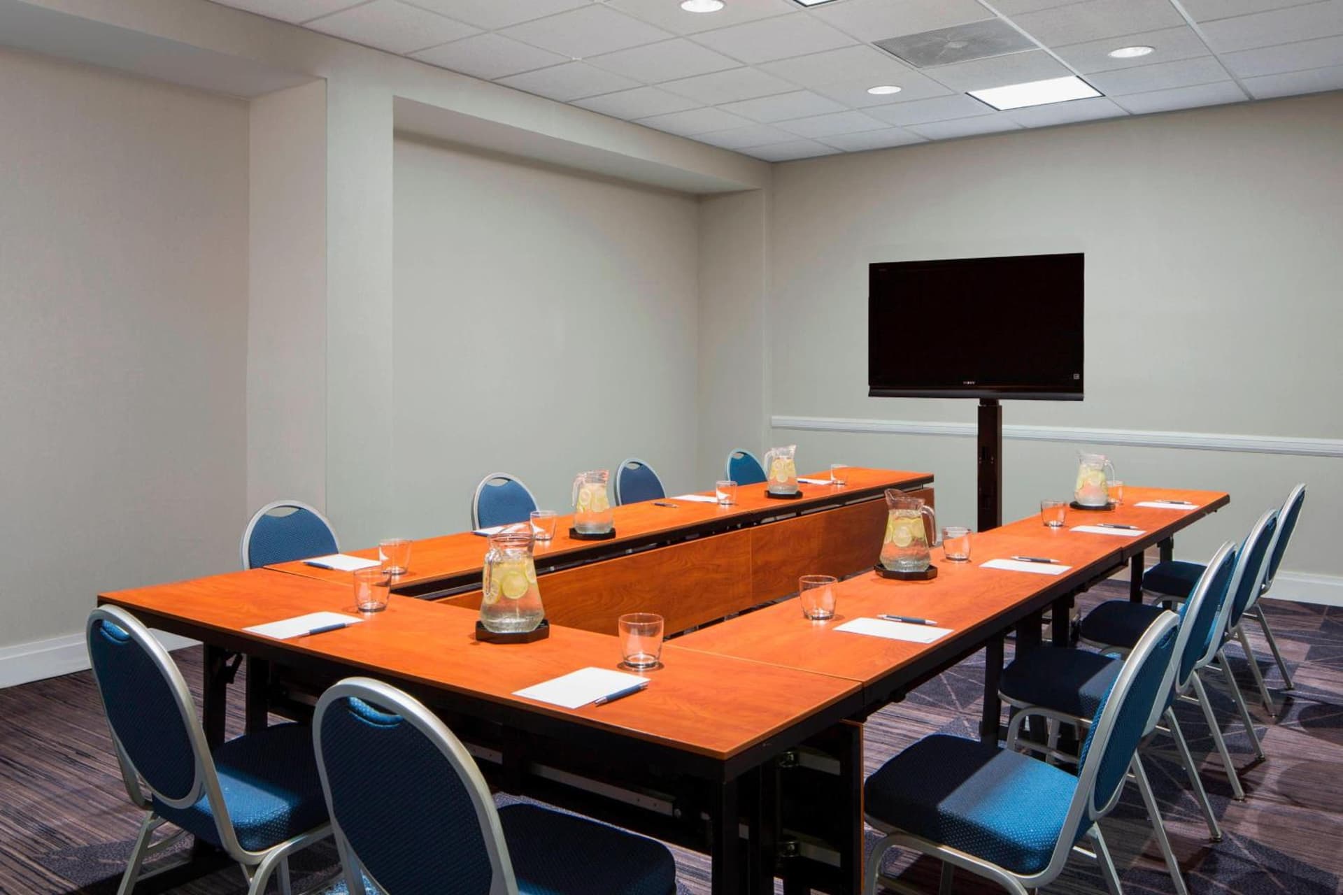 Sheraton Norfolk Waterside Hotel gallery photo in Norfolk, VA — image 26