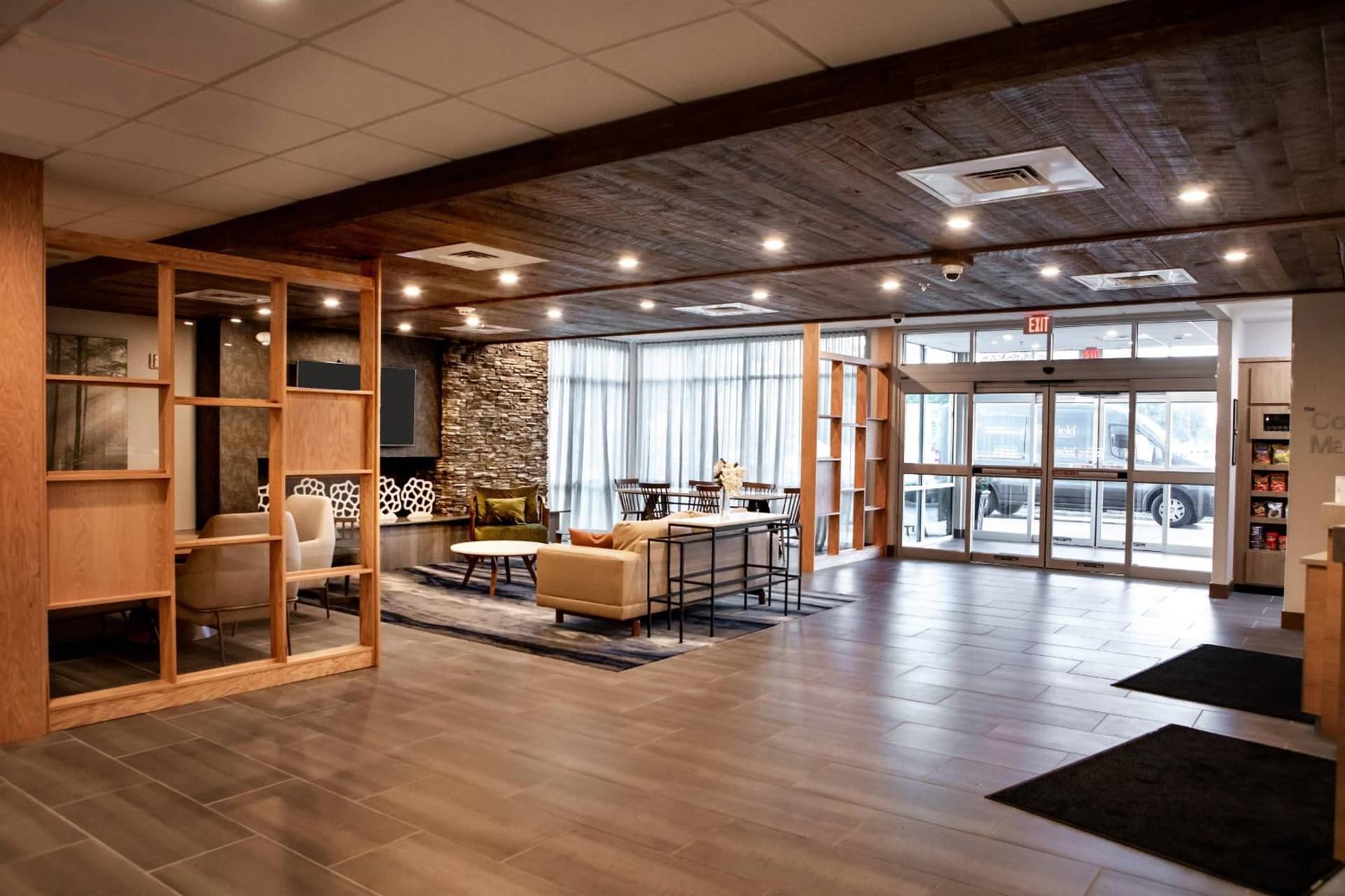 Fairfield Inn & Suites by Marriott Richmond Airport interior in Sandston, VA — gallery photo 2