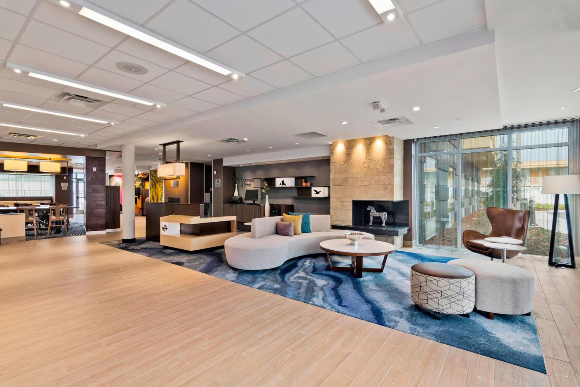 Fairfield Inn & Suites by Marriott St Petersburg North interior in St Petersburg, FL — gallery photo 2