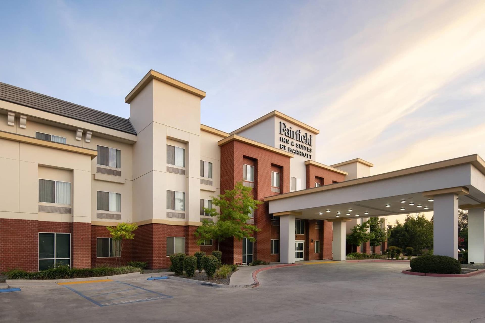 Fairfield Inn & Suites by Marriott Visalia Tulare featured exterior or lobby in Tulare, CA — similar hotel